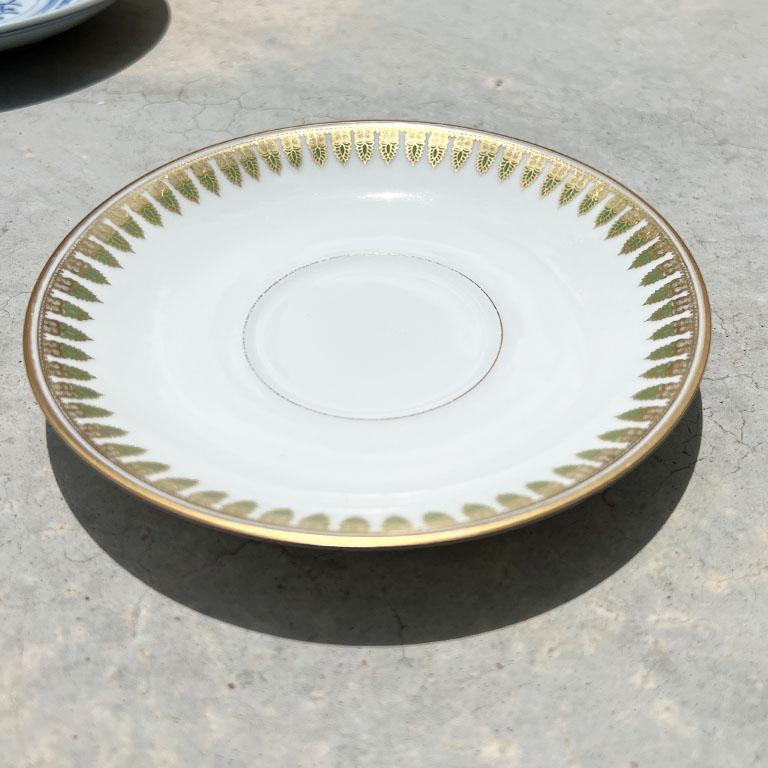 Theodore Haviland Gilt Green and Gold Trinket Dish or Saucer - Limoges France In Good Condition For Sale In Oklahoma City, OK