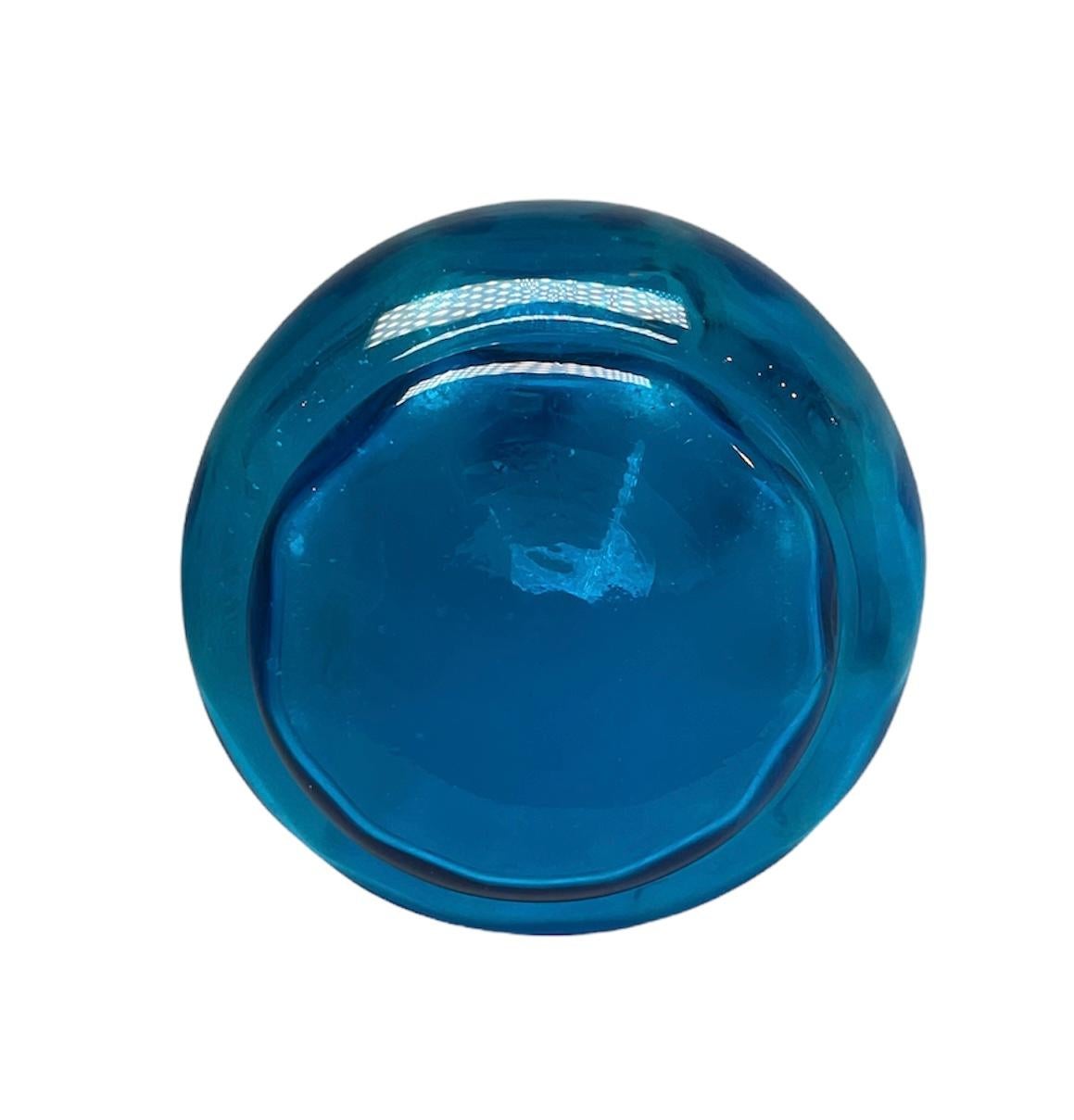 Carafe bohème en verre bleu royal de Bohème Theodore Rossler en vente 1