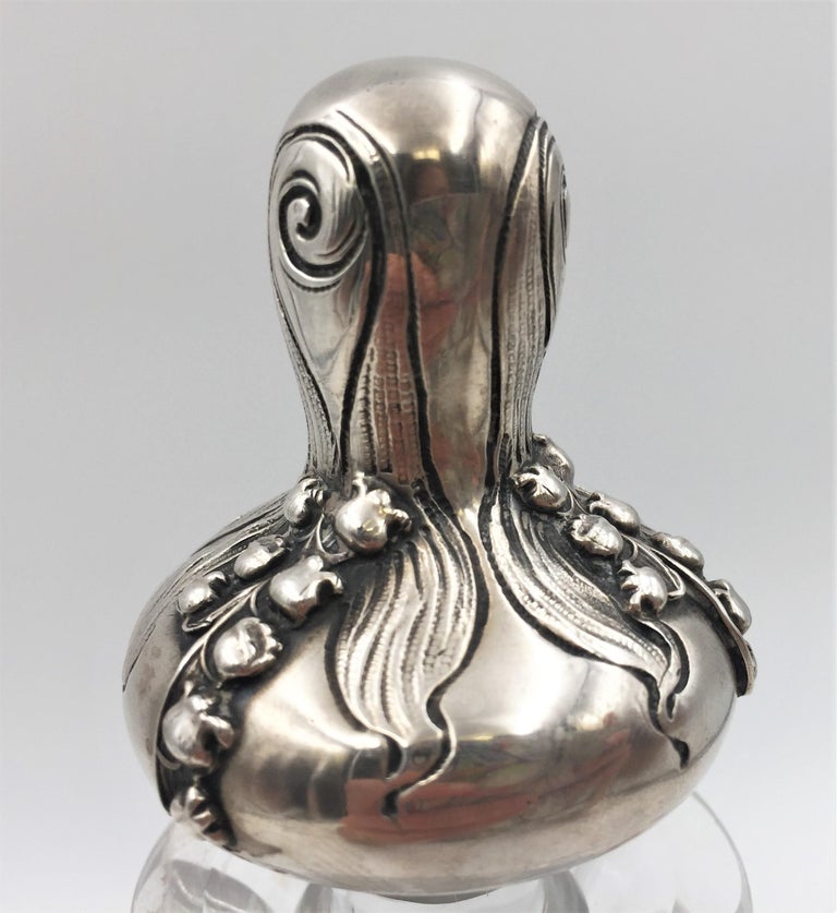 Theodore Starr Sterling Silver and Glass Wine Claret Jug in Art Nouveau Style In Good Condition For Sale In New York, NY