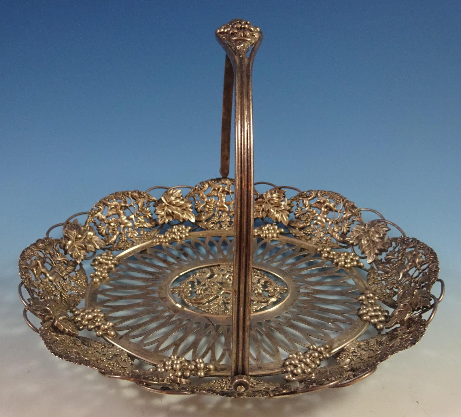 Shop categories helpful links Theodore Starr sterling silver basket with cherubs and grapes #2296

Theodore Starr

Gorgeous Theodore Starr sterling silver pierced basket. The piece is an oval shape with ball feet, and it's cast and applied with