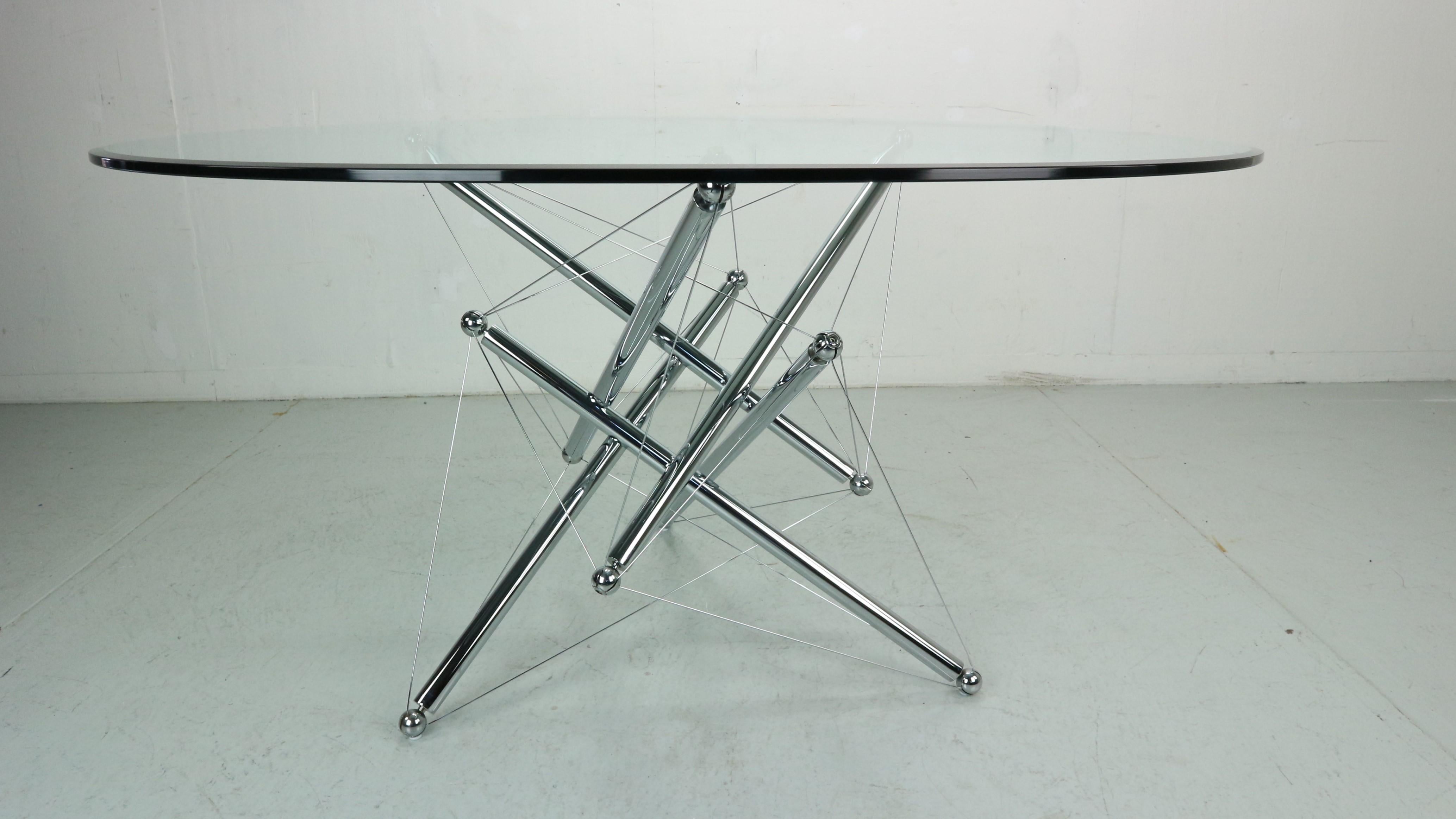 Theodore Waddell for Cassina 714 Tensegrity Chromed Steel Dining Table, 1980s  In Good Condition For Sale In The Hague, NL