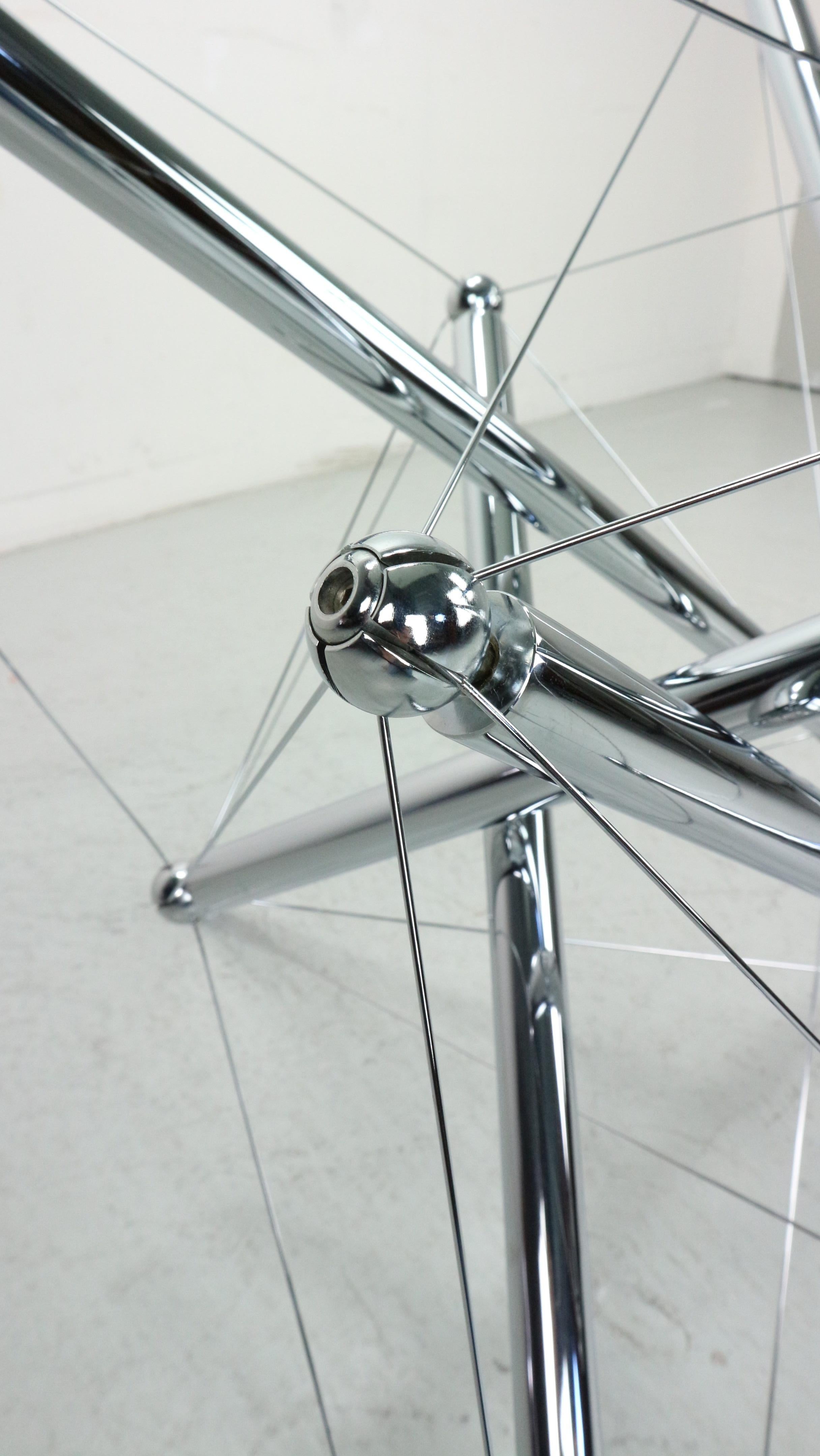 Table de salle à manger Tensegrity en acier chromé Theodore Waddell pour Cassina 714, années 1980 en vente 2
