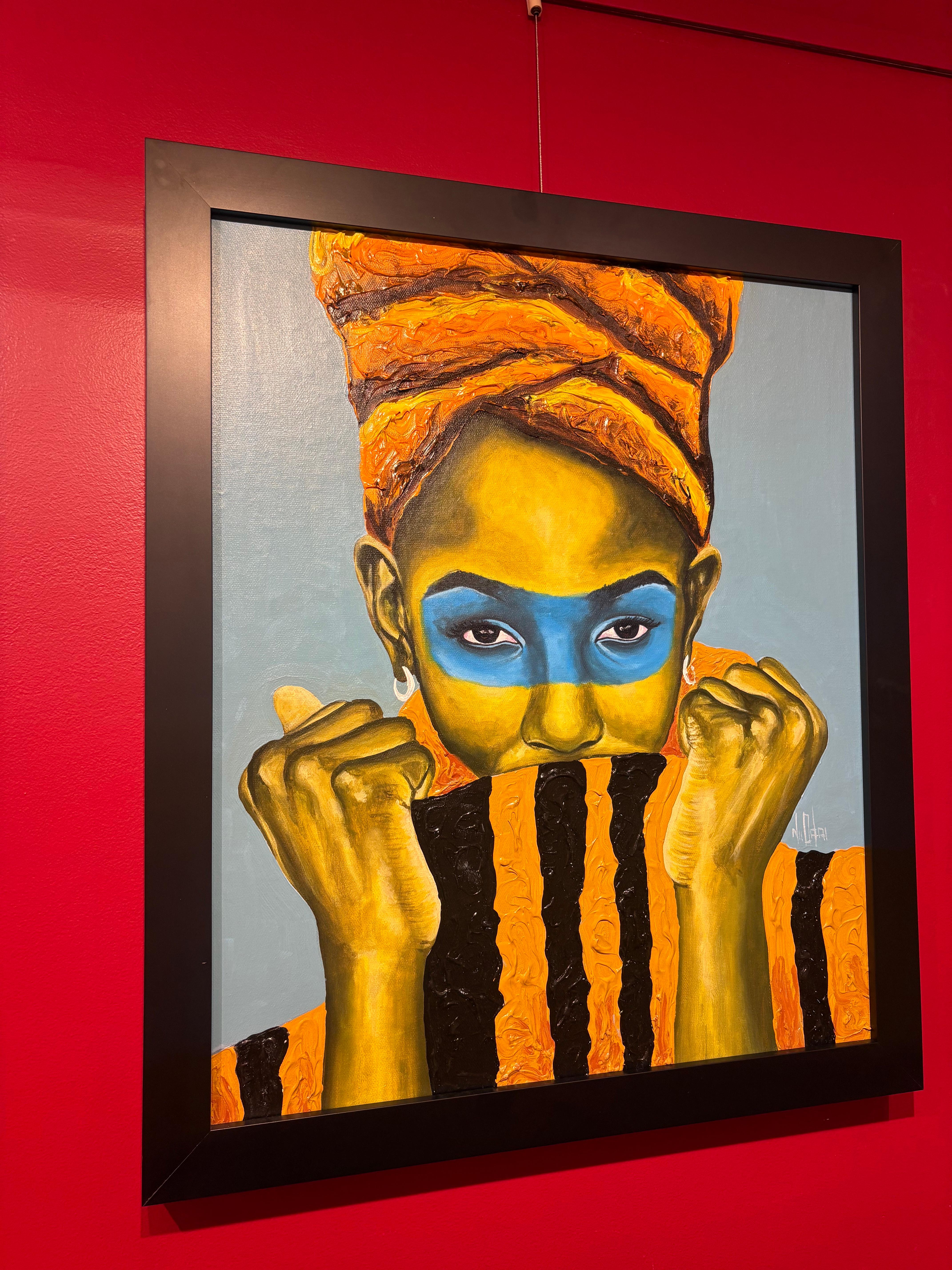 Dans son travail, Tetteh condense les sentiments et les tensions internes de ses personnages et les concentre, en utilisant les yeux comme moyen d'expression. Ses sujets deviennent ainsi des corps indépendants, audacieux et téméraires. En examinant