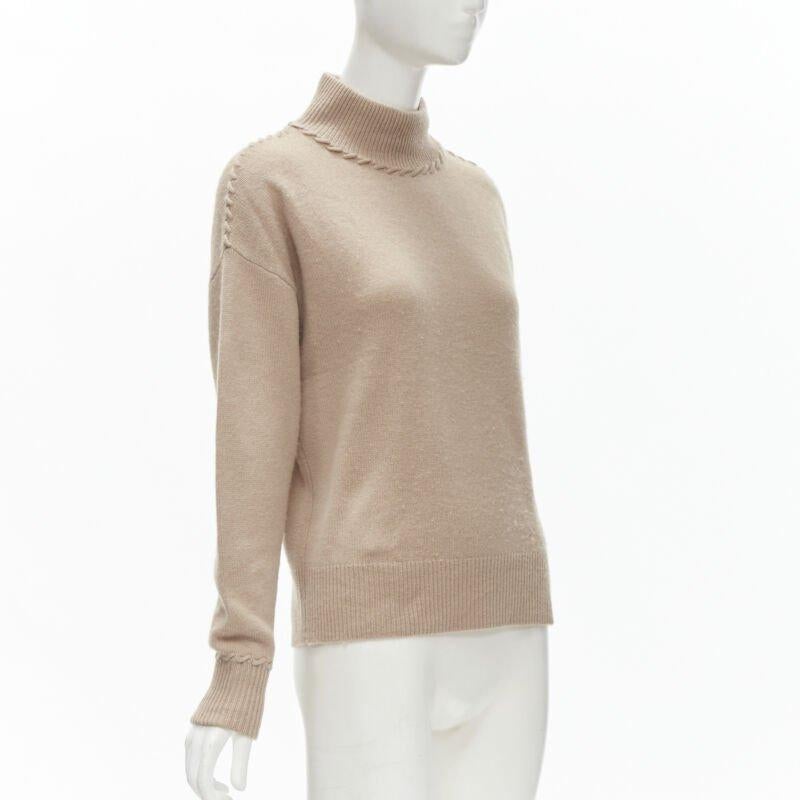 Marron THEORY 100% cachemire marron clair col roulé à épaules tombantes S en vente