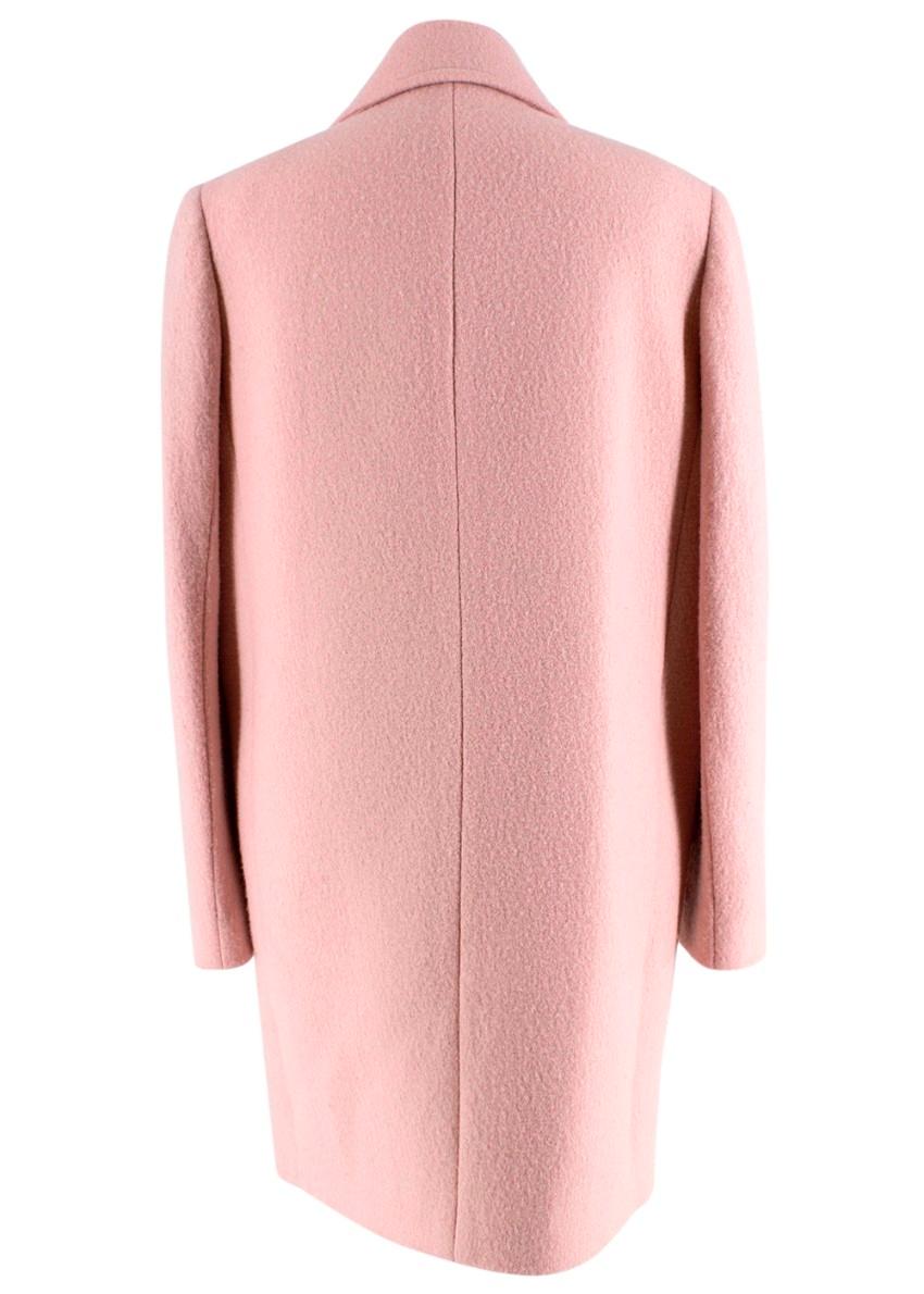 Theory Pink Wool Double Breasted Coat

- Large Button Closure 
- Double-Breasted 
- Two Front Side Slip pockets 
- Folded Collar 
- Fully lined 
- Internal side slip pockets 

Materials 
100% Wool 
Lining
100% cupro 

Dry Clean Only 

Shoulders: