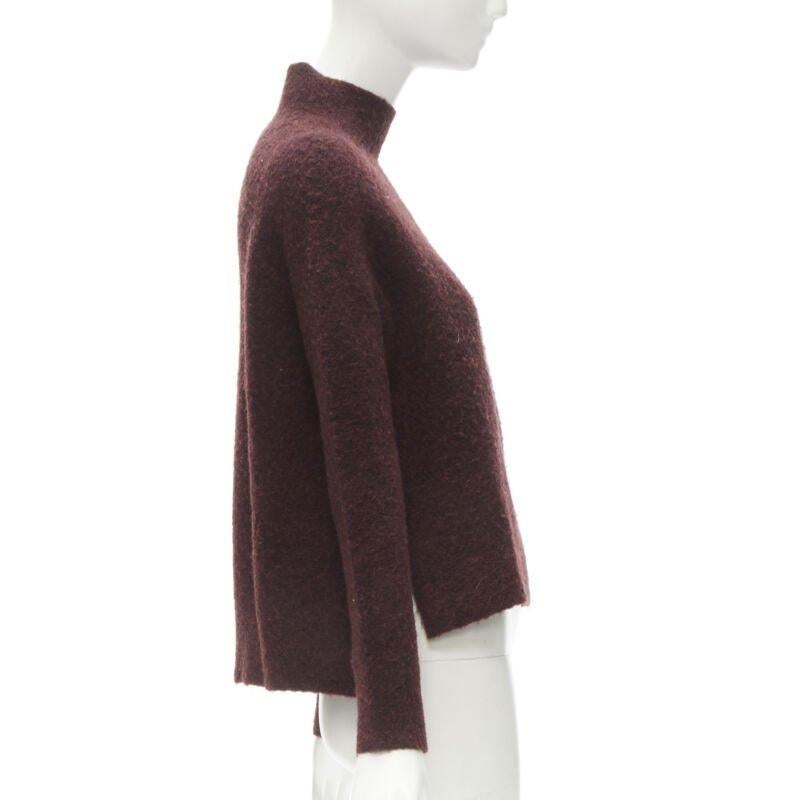 THEORY pull rouge foncé en laine mélangée floue à col montant et ourlet en escalier XS Excellent état - En vente à Hong Kong, NT