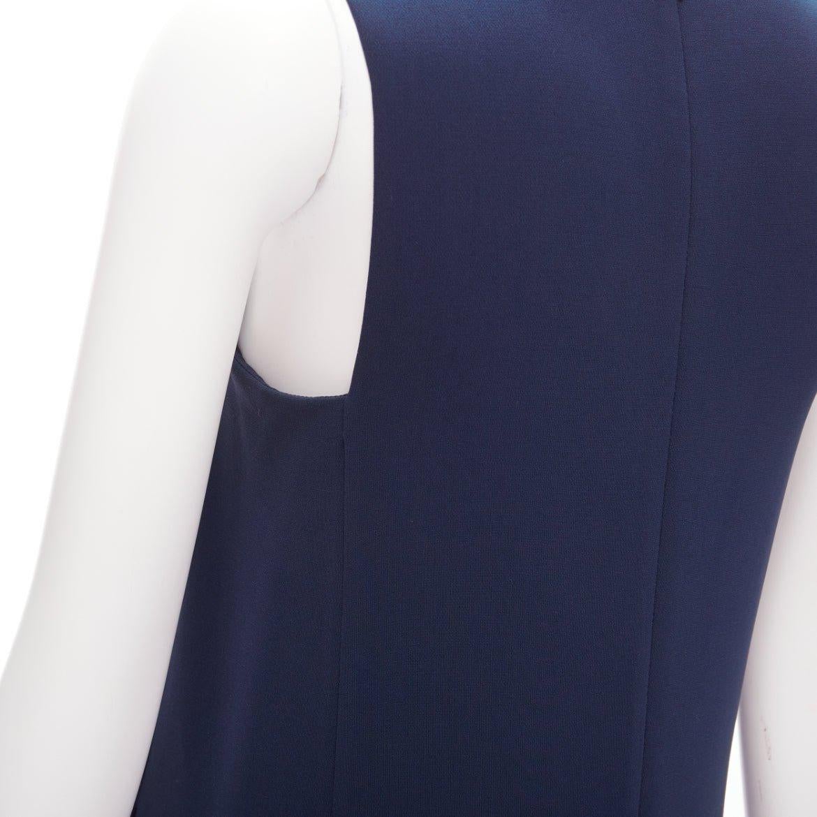 Theory navy minimal classic round neck midi shift dress US0 XS
Référence : CELG/A00387
Marque : Theory
MATERIAL : Triacétate, mélange
Couleur : Marine
Motif : Solide
Fermeture : Zip
Doublure : Tissu marine
Détails supplémentaires : Fermeture éclair