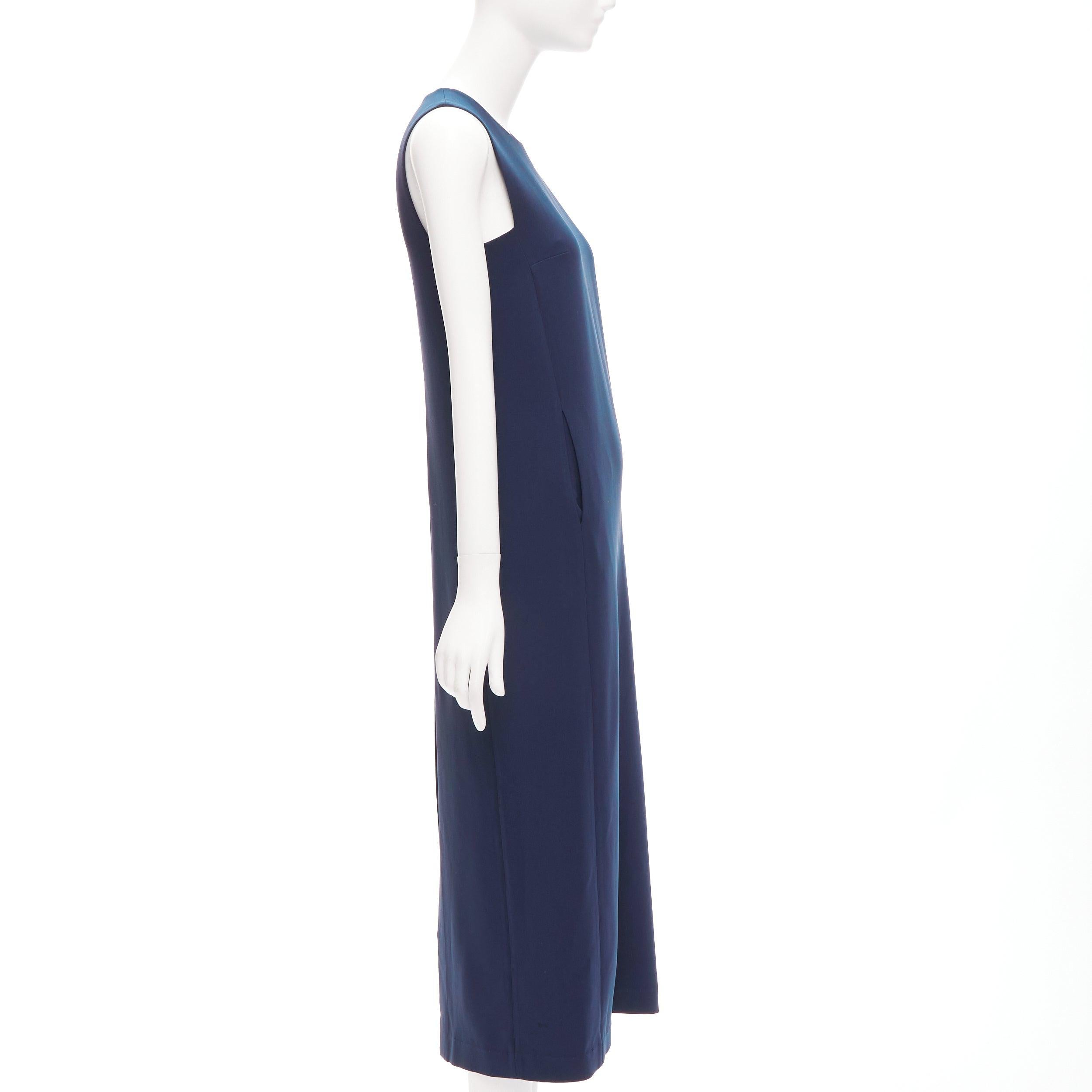 Theory navy minimal classic round neck midi shift dress US0 XS Excellent état - En vente à Hong Kong, NT