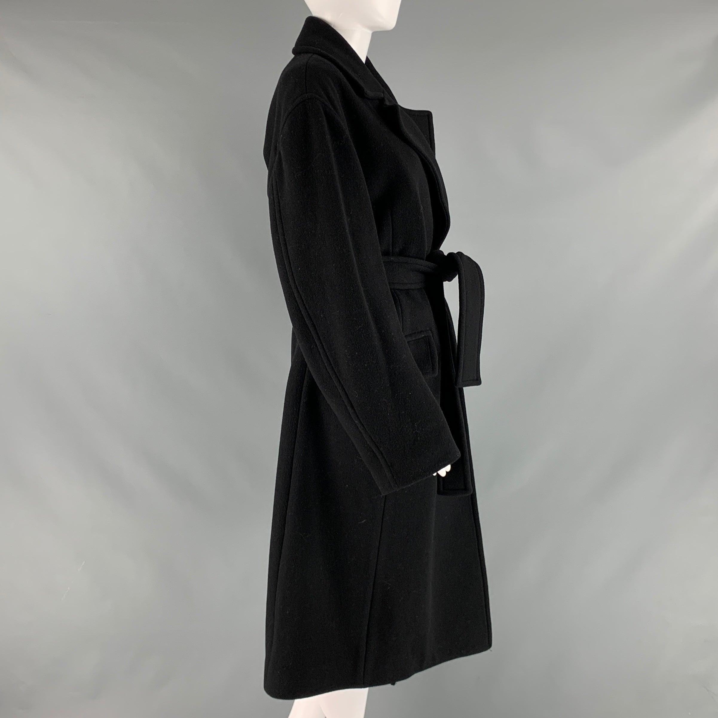 THEORY Size L Black Wool Blend Solid Notch Lapel Coat In Good Condition For Sale In San Francisco, CA