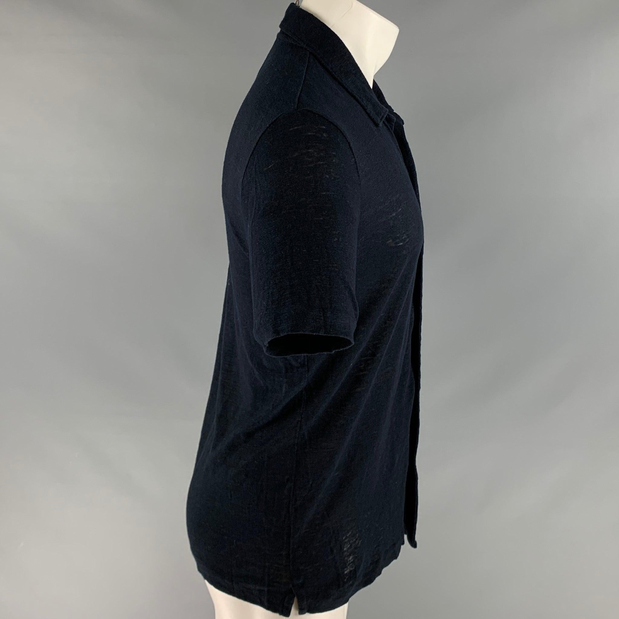 THEORY short sleeve shirt
in a black linen jersey featuring a camp style, one pocket, and a button closure.Excellent Pre-Owned Condition. 

Marked:   M 

Measurements: 
 
Shoulder: 16.5 inches Chest: 40 inches Sleeve: 9 inches Length: 27 inches 
  
