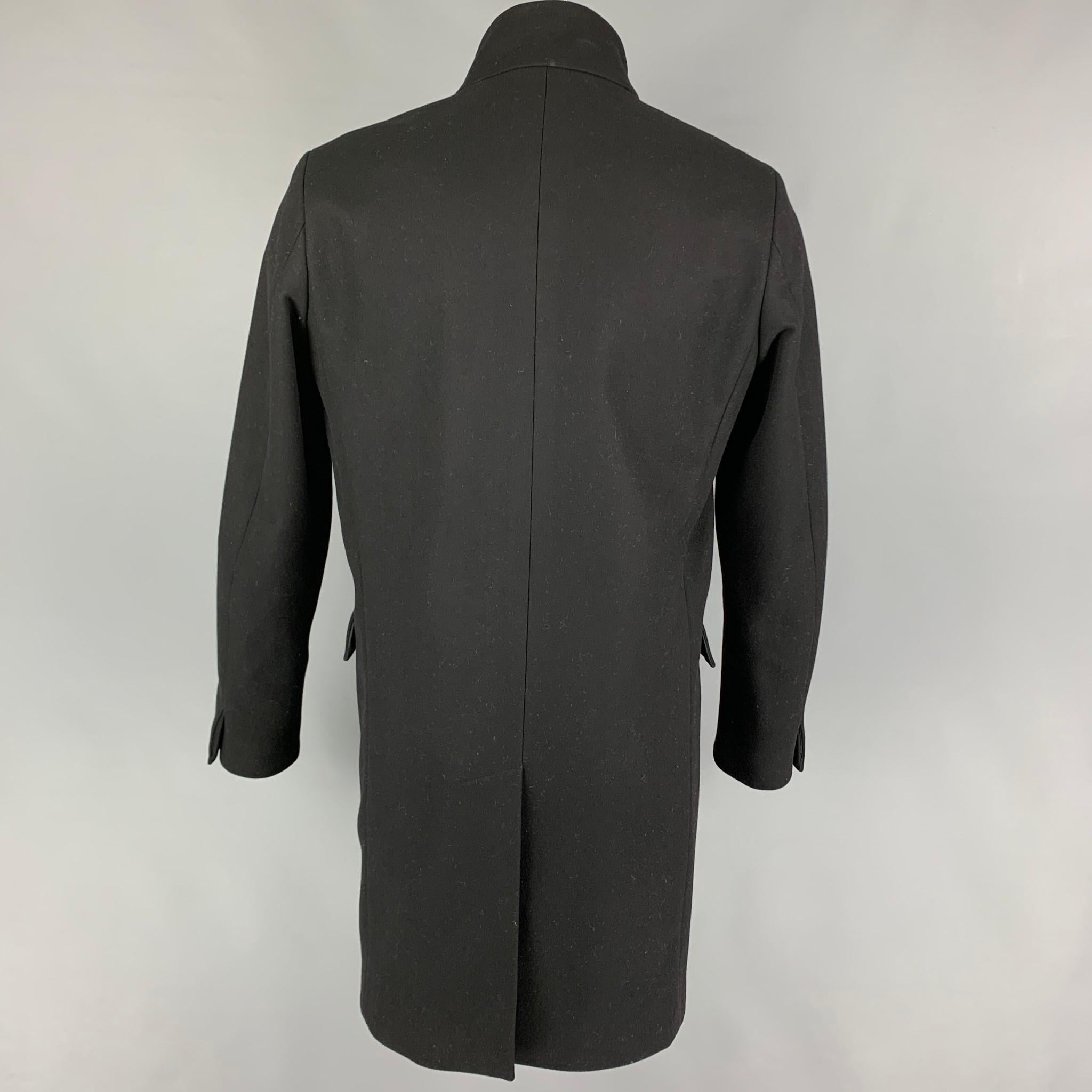 THEORY Size M Black Wool Blend Hidden Placket Coat In Good Condition In San Francisco, CA