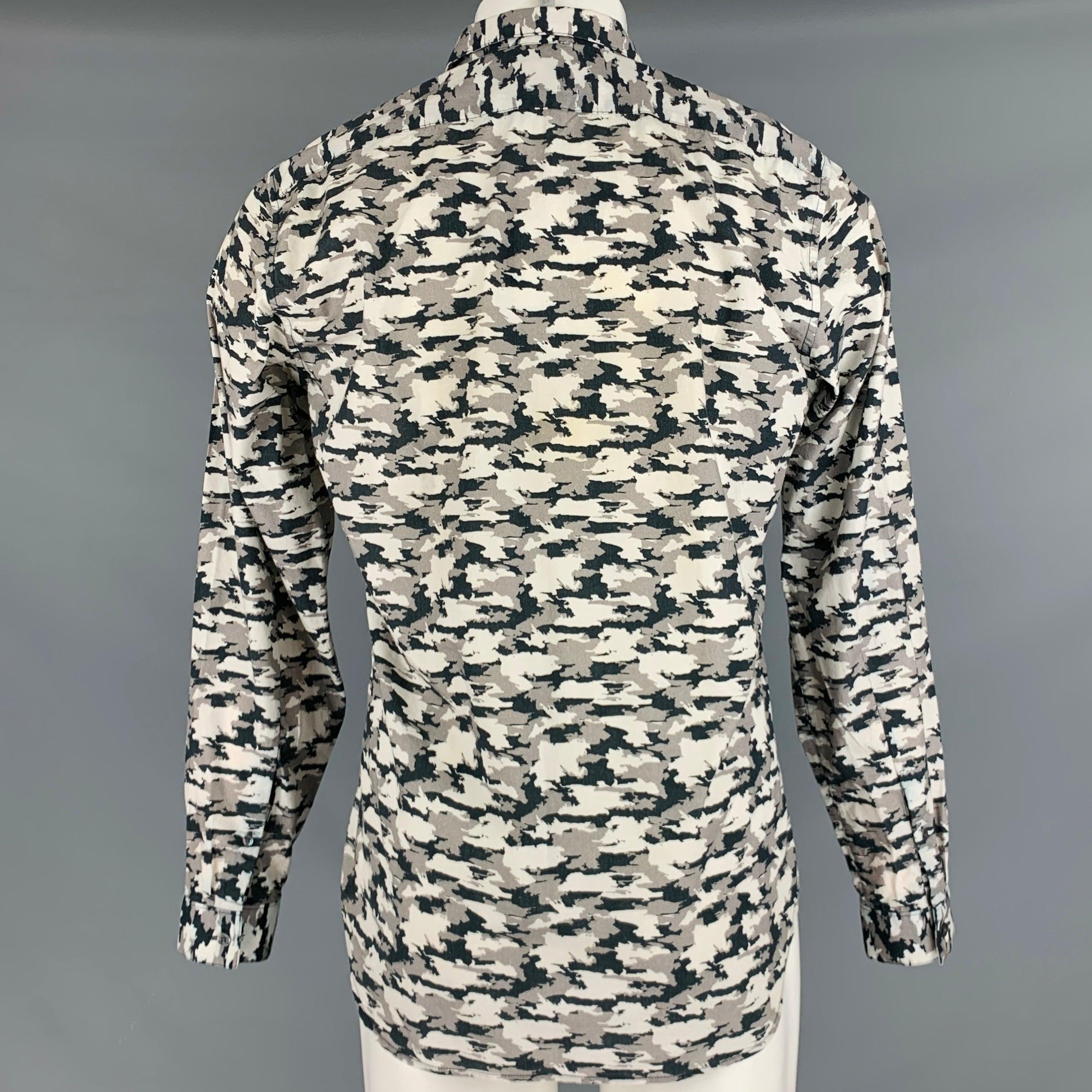 Men's THEORY Size M Off White Black Camo Cotton Button Up Long Sleeve Shirt For Sale