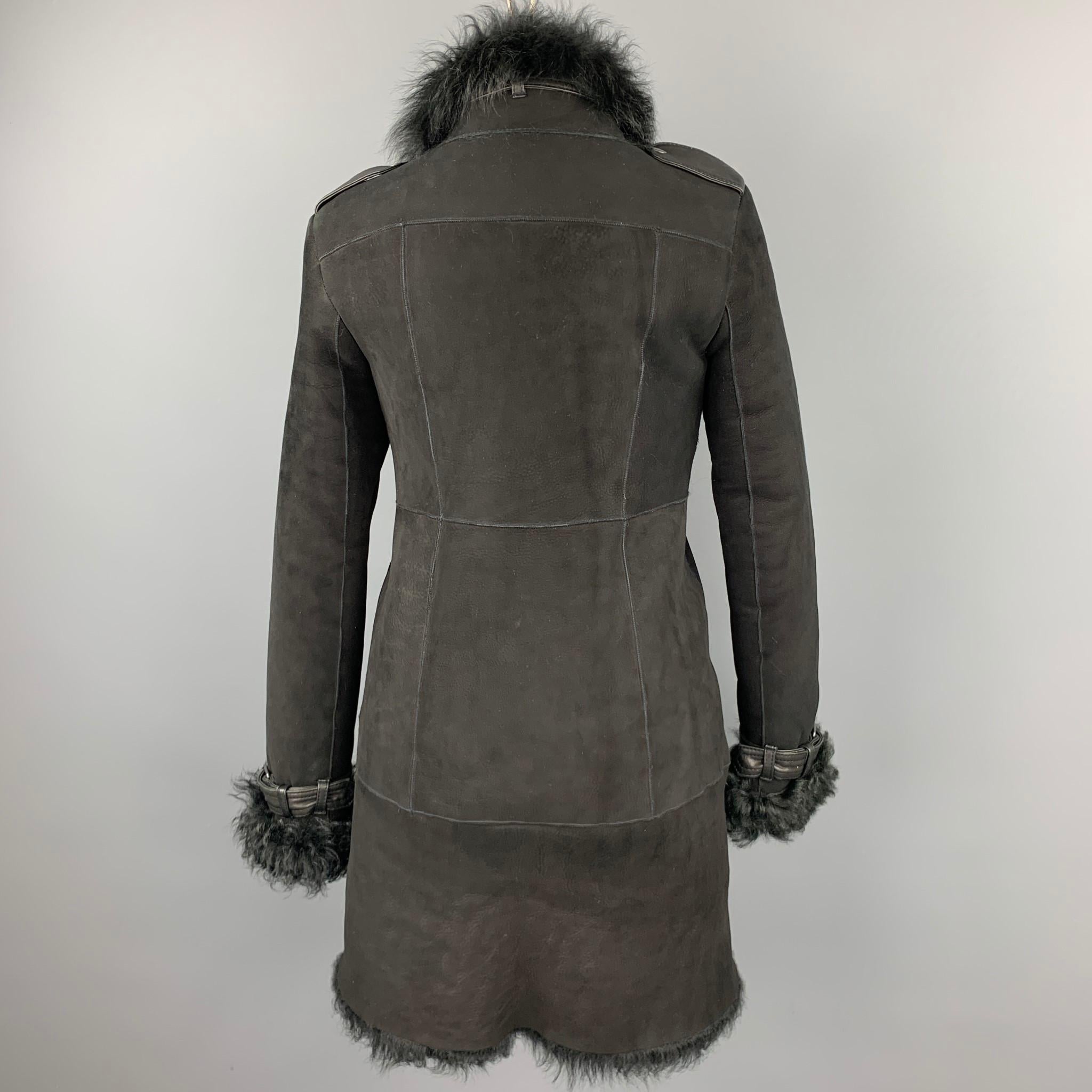 THEORY Größe Petite Black Shearling Epaulettes Zip Up Mantel (Schwarz)