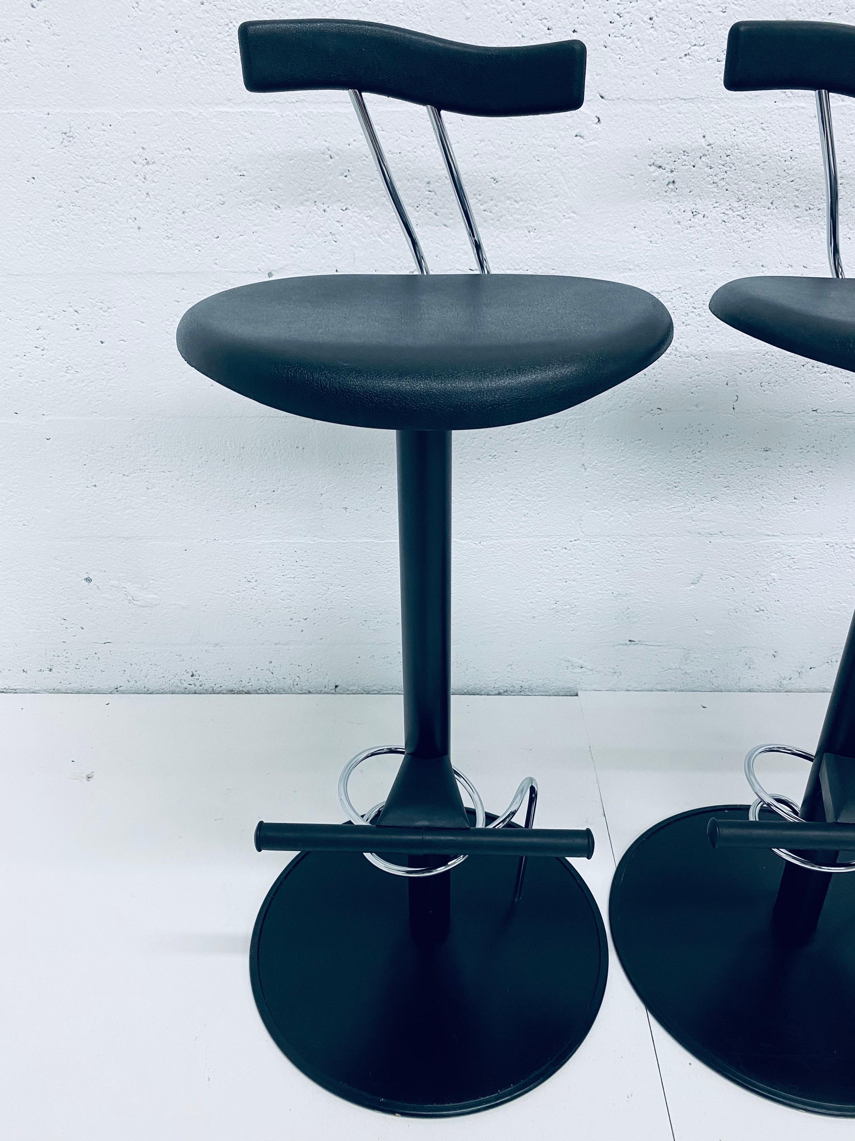 Three Postmodern Memphis Style Bar Stools, Italy, 1980s In Good Condition For Sale In Miami, FL