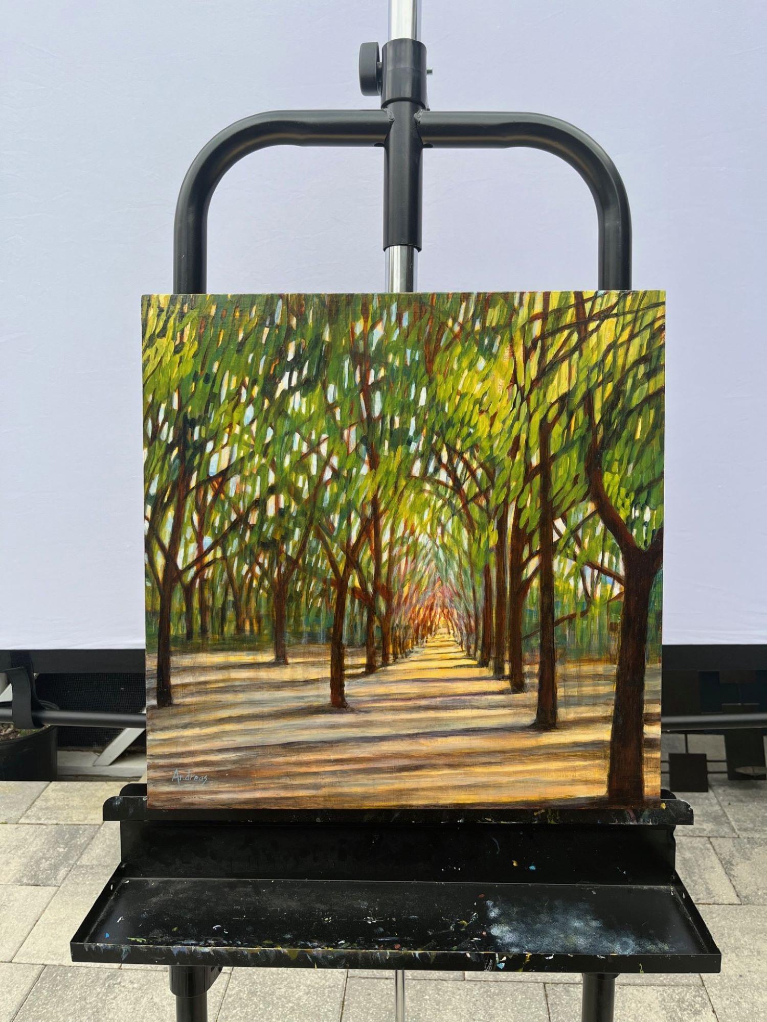 <p>Commentaires de l'artiste<br>La lumière du soleil filtre à travers un tunnel d'arbres verdoyants, projetant des ombres pommelées sur le sentier en contrebas. Des feuilles de métal doré incrustées et des cercles lumineux éclairent la scène. Les