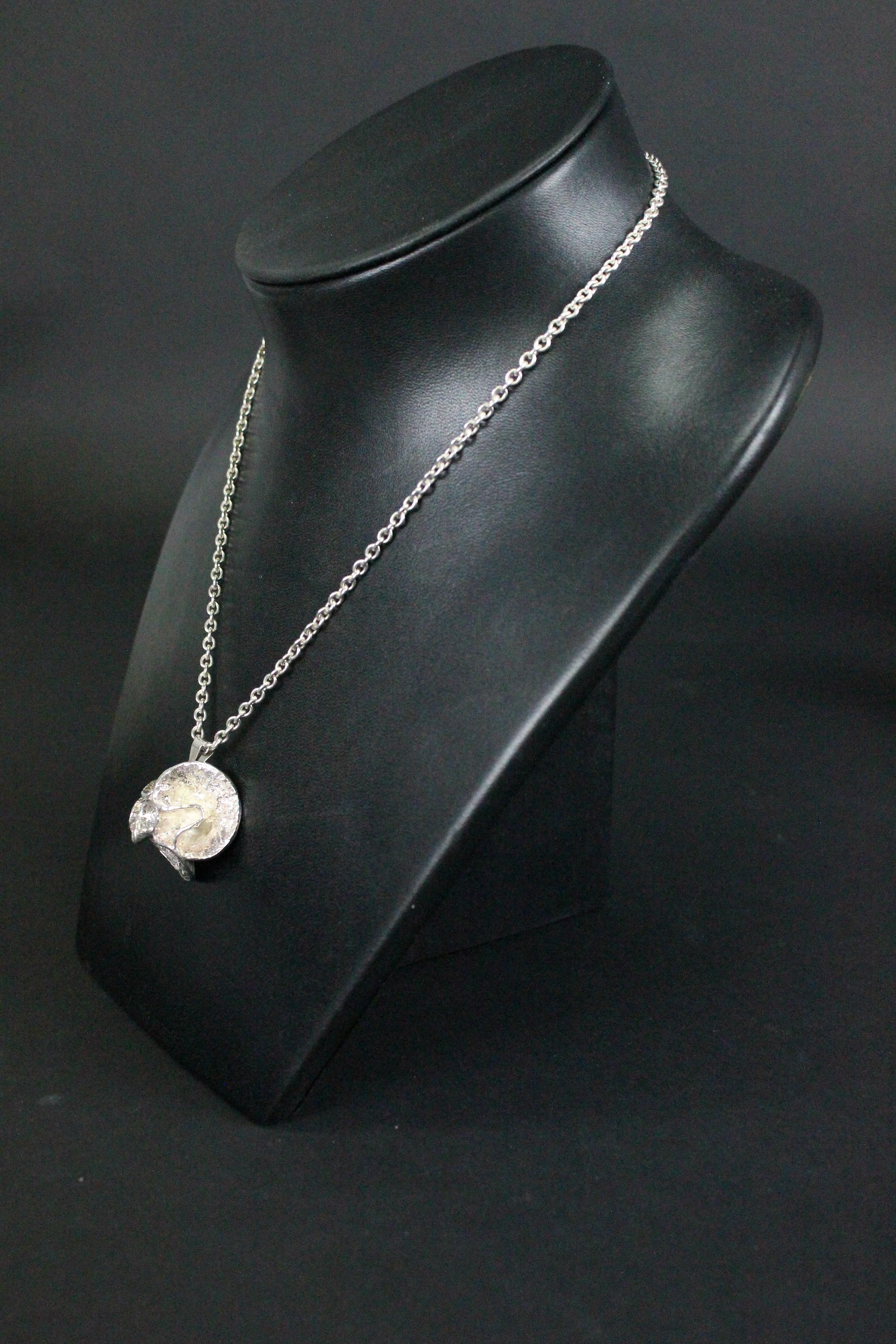 Theresia Hvorslev Pendant Sterling Silver 1976 Necklace In Good Condition For Sale In Skanninge, SE