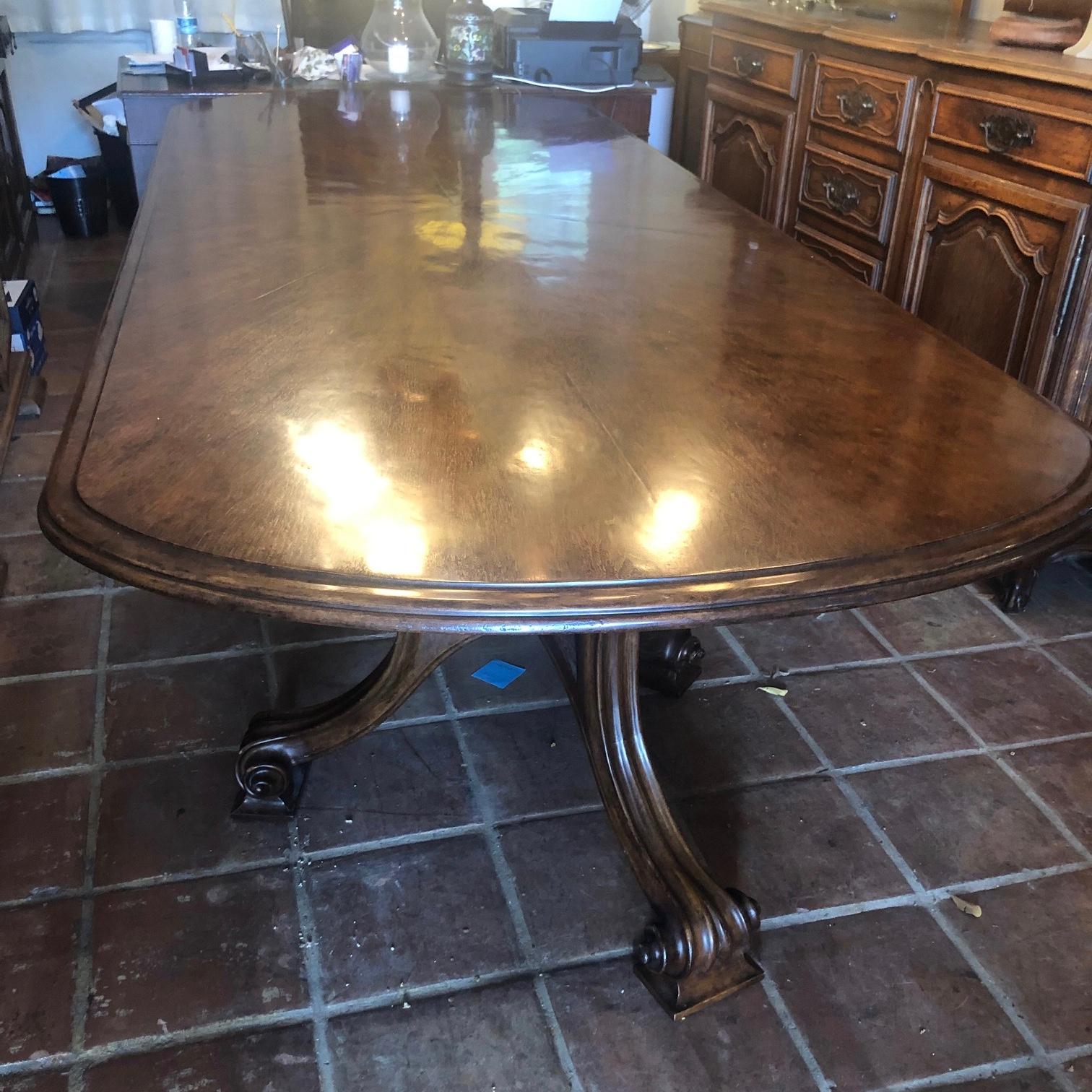 studio size dining table