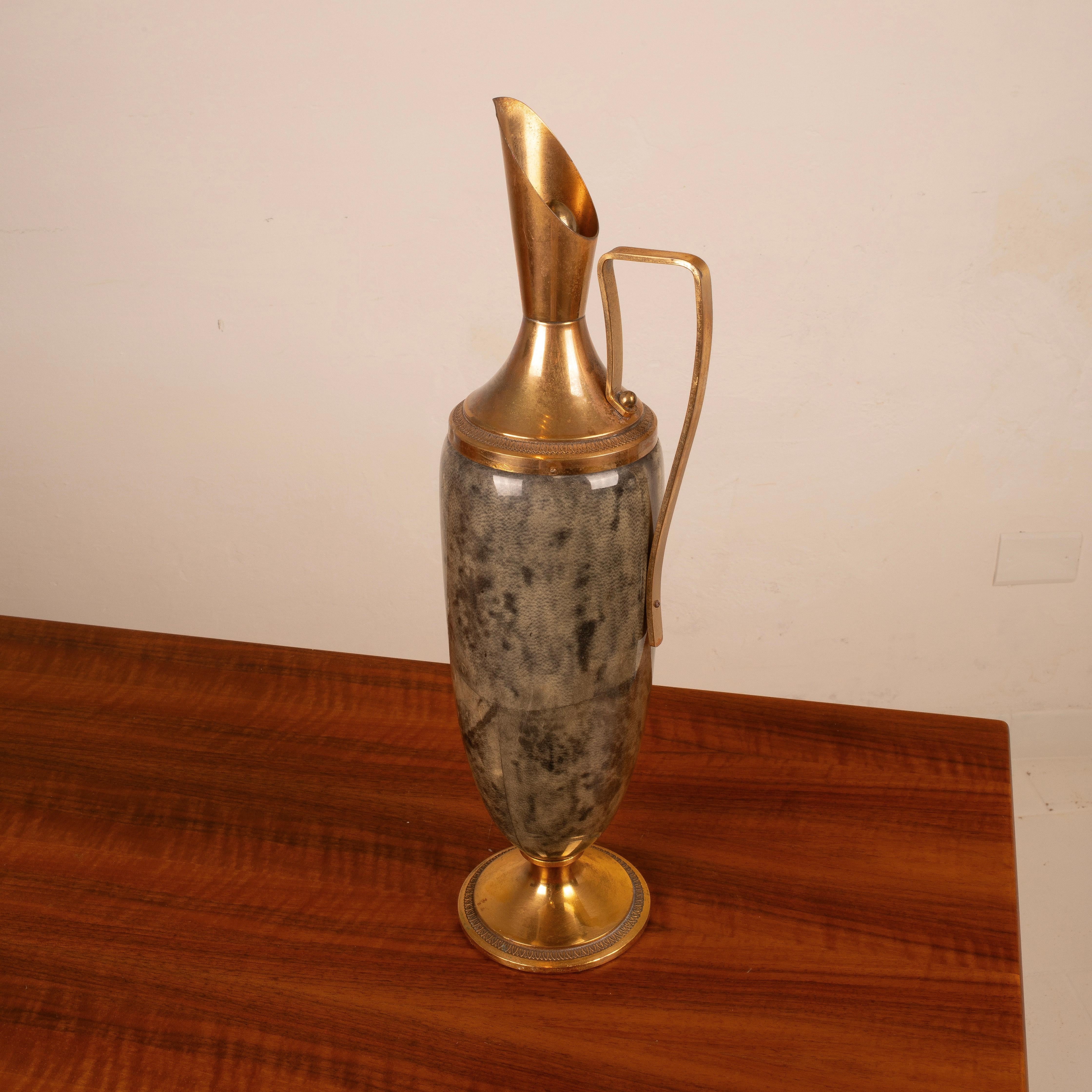 Thermoskanne aus grauem Pergament und Messing von Aldo Tura, 1960 im Angebot 1