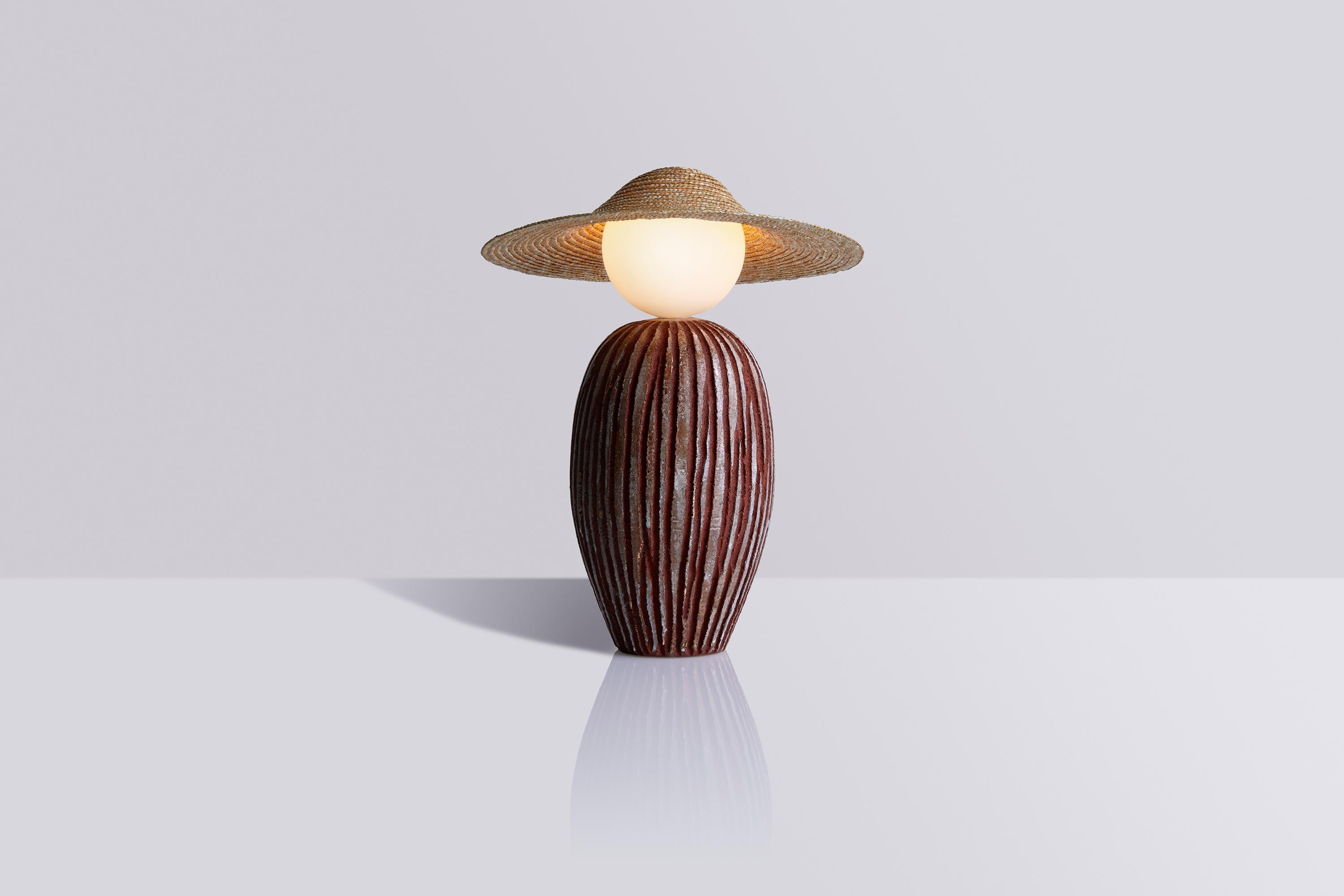 Théros Ceramic Limited Edition is the outcome of the creative coming-together of two creators: designer Aristotelis Barakos and ceramicist Giannis Zois.
It’s based on the concept of the Théros series of lighting objects designed by Aristotelis