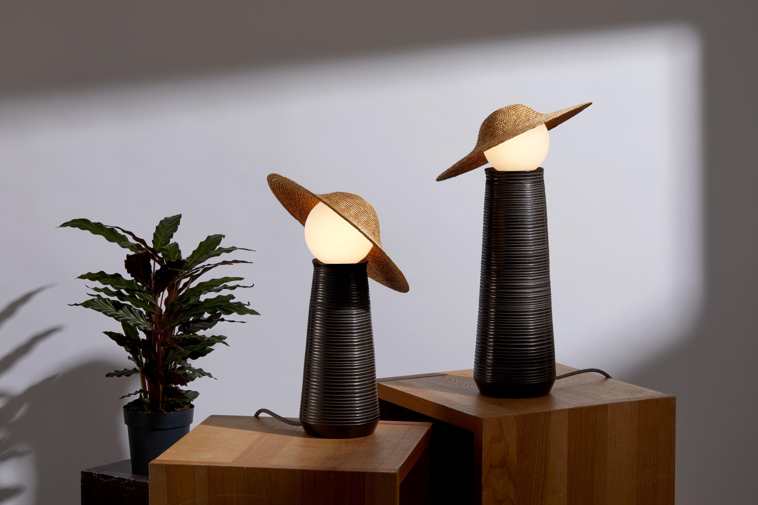 Théros Orbita Keramische Tischlampe Groß von Aristotelis Barakos x Giannis Zois (Arts and Crafts) im Angebot