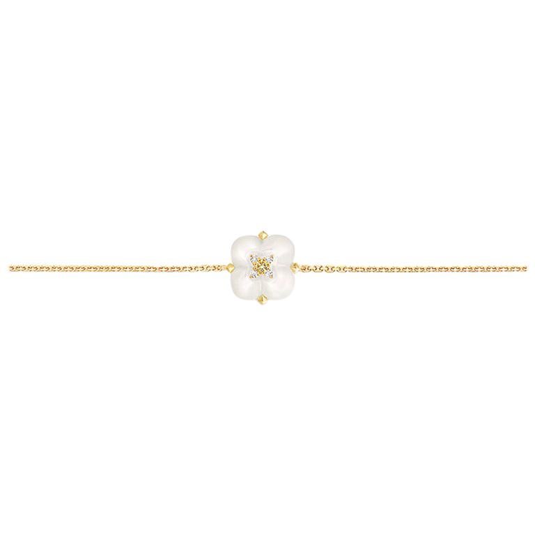 THIALH Yellow Diamond and Mother of Pearl 18 Karat Yellow Gold Bracelet For Sale