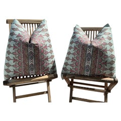 Fodere per cuscini di design Thibaut Akola Stripe in tessuto Indienne, color lampone e verde acqua — 56 cm