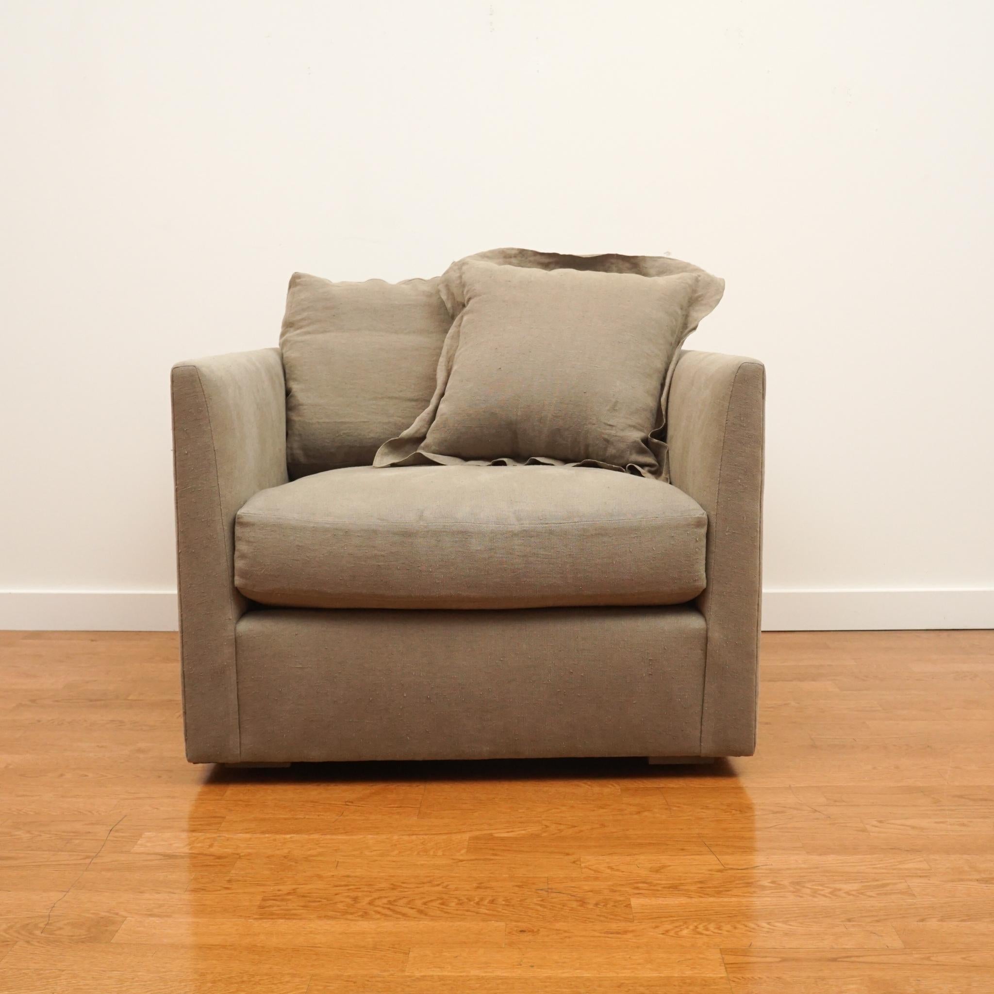 If you are looking for casual comfort consider this Thibault Club Chair.  Bench-crafted with a sustainably harvested hardwood frame and 8-way hand-tied seat construction the club chair is designed for lasting comfort and wear.  Its generous size