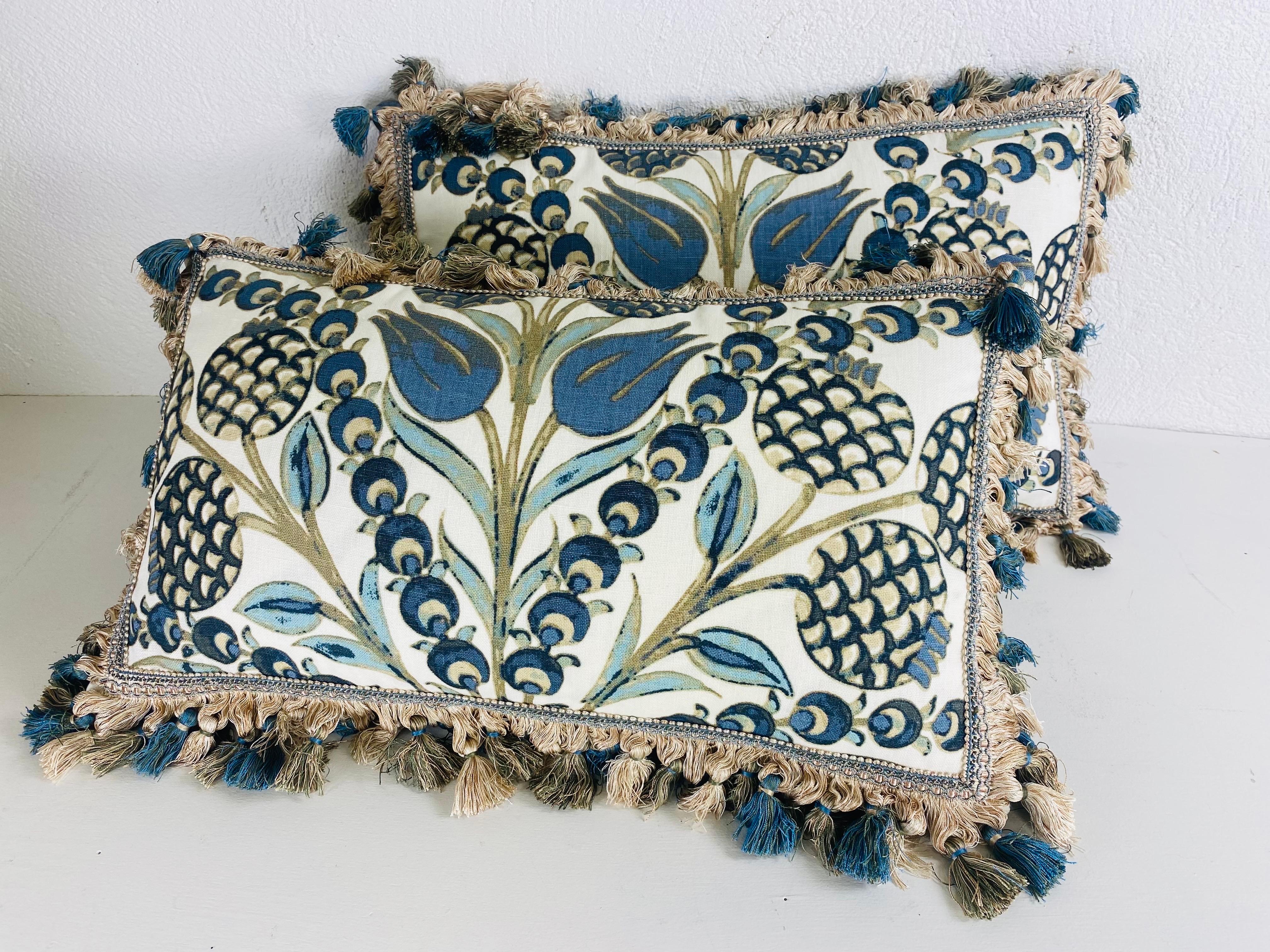 Almohadas de lino con borlas estampadas a mano Thibaut/un par en venta 3
