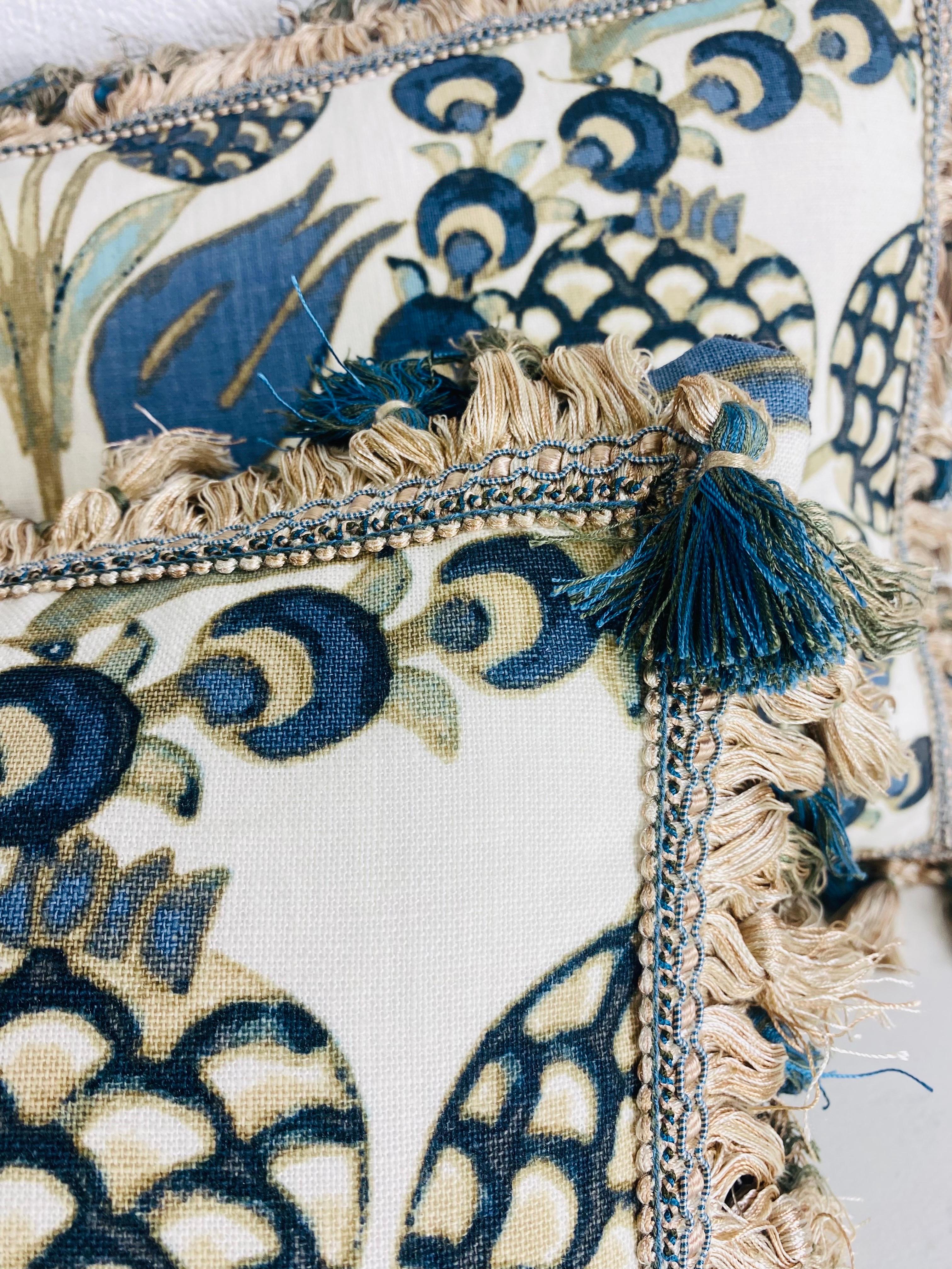 Almohadas de lino con borlas estampadas a mano Thibaut/un par Siglo XXI y contemporáneo en venta