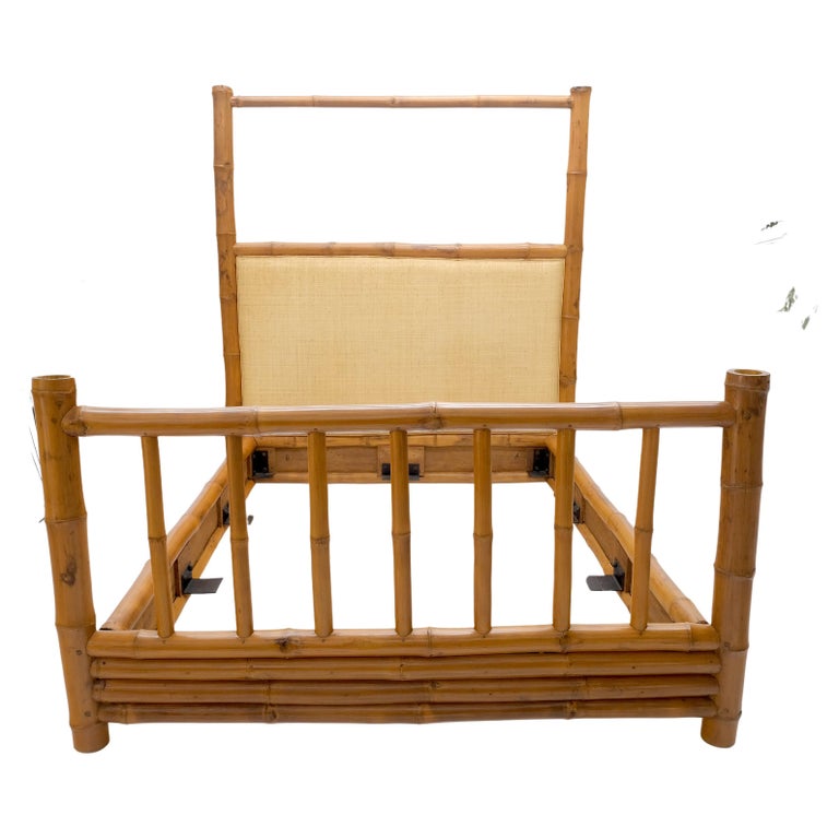 Thick Bambus-Schilfrohr-Polsterung King Size Poster Kopfteil Bett Fuboard  Eisen MINT im Angebot bei 1stDibs Deutschland
