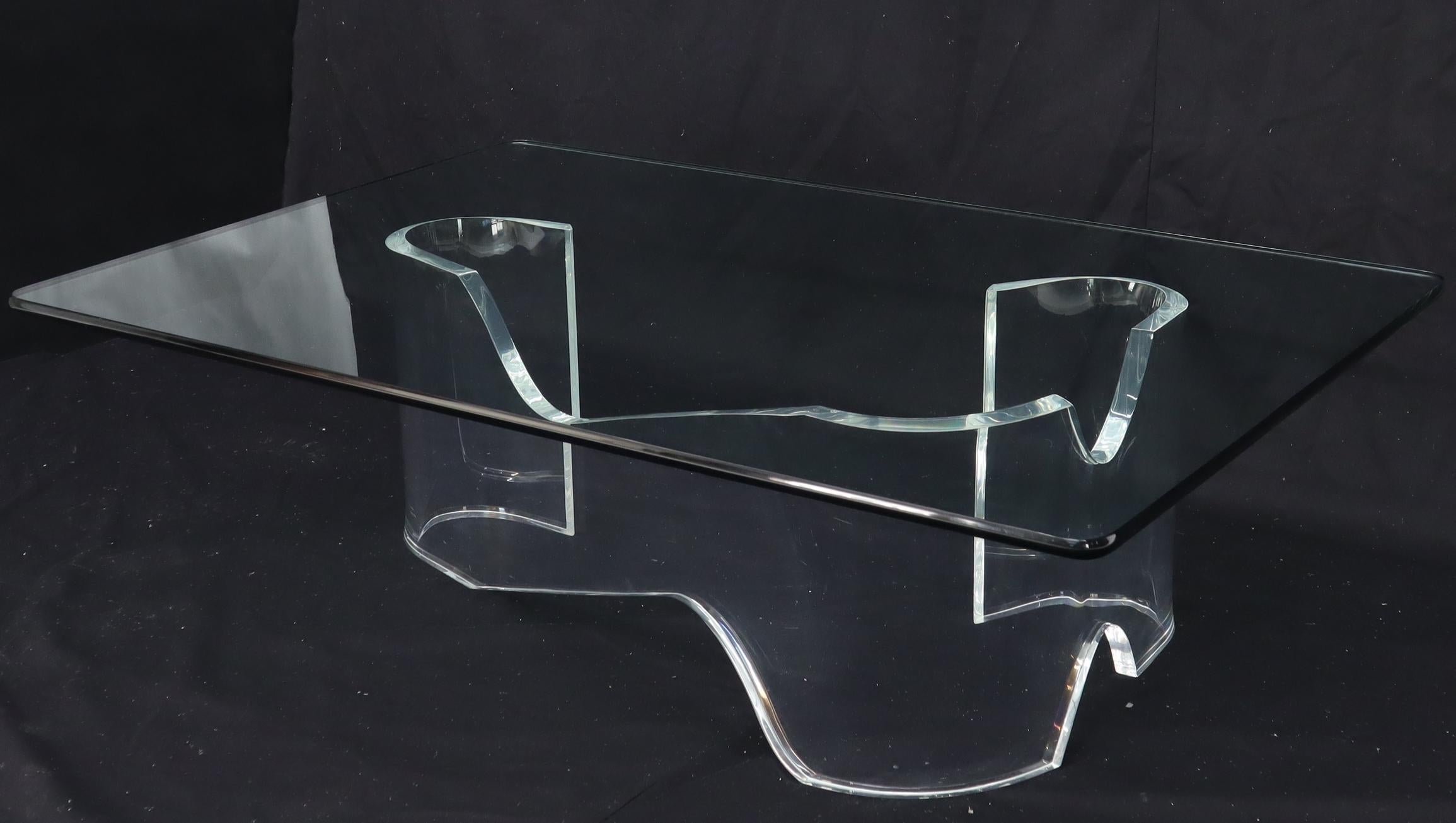 Mesa de centro de cristal rectangular con base de lucita curvada gruesa y forma orgánica en Bueno estado para la venta en Rockaway, NJ