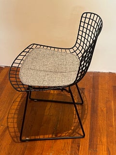 Thick Black Metal Original Harry Bertoia Desk Dining Patio Chair for Knoll