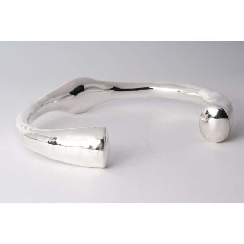 Thick Choker (YS) In New Condition For Sale In Hong Kong, Hong Kong Island