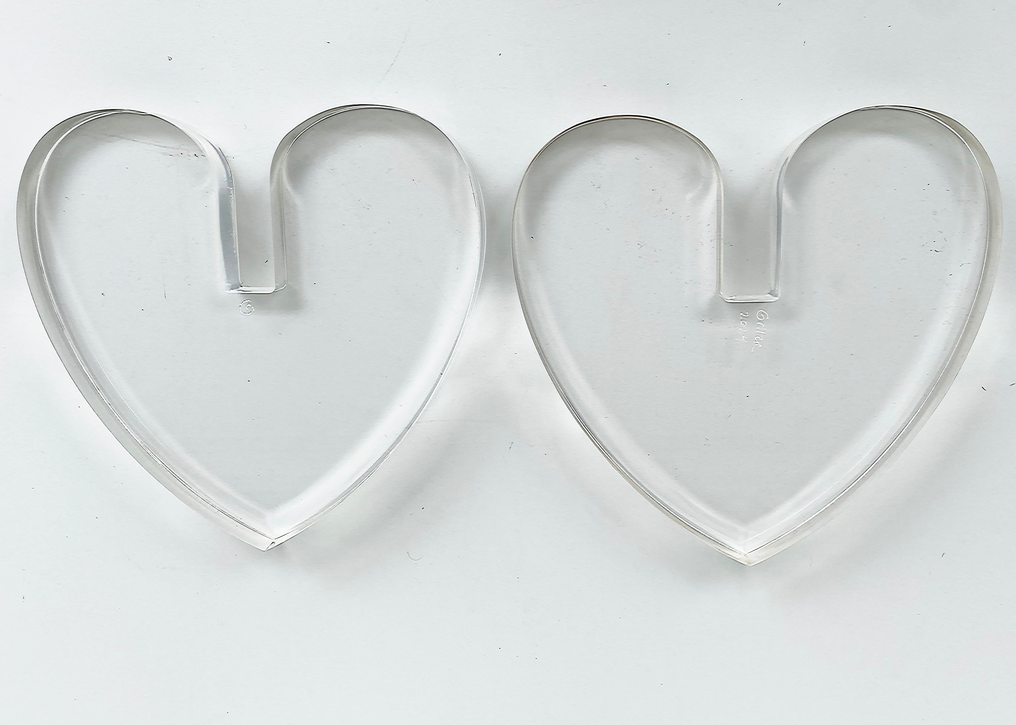 Thick Clear Lucite Interlocking Hearts Sculpture by Miami Artist Michael Gitter For Sale 2