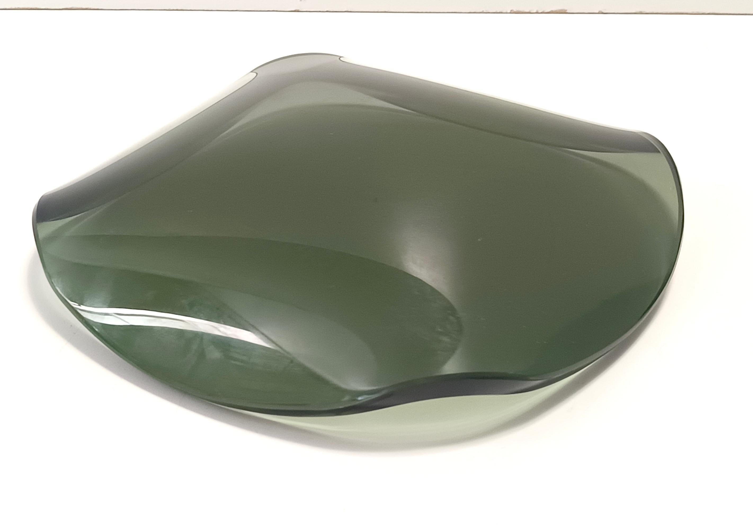 Thick Dark Green Glass Centerpiece / Trinket Bowl attr. to Fontana Arte, Italy For Sale 3
