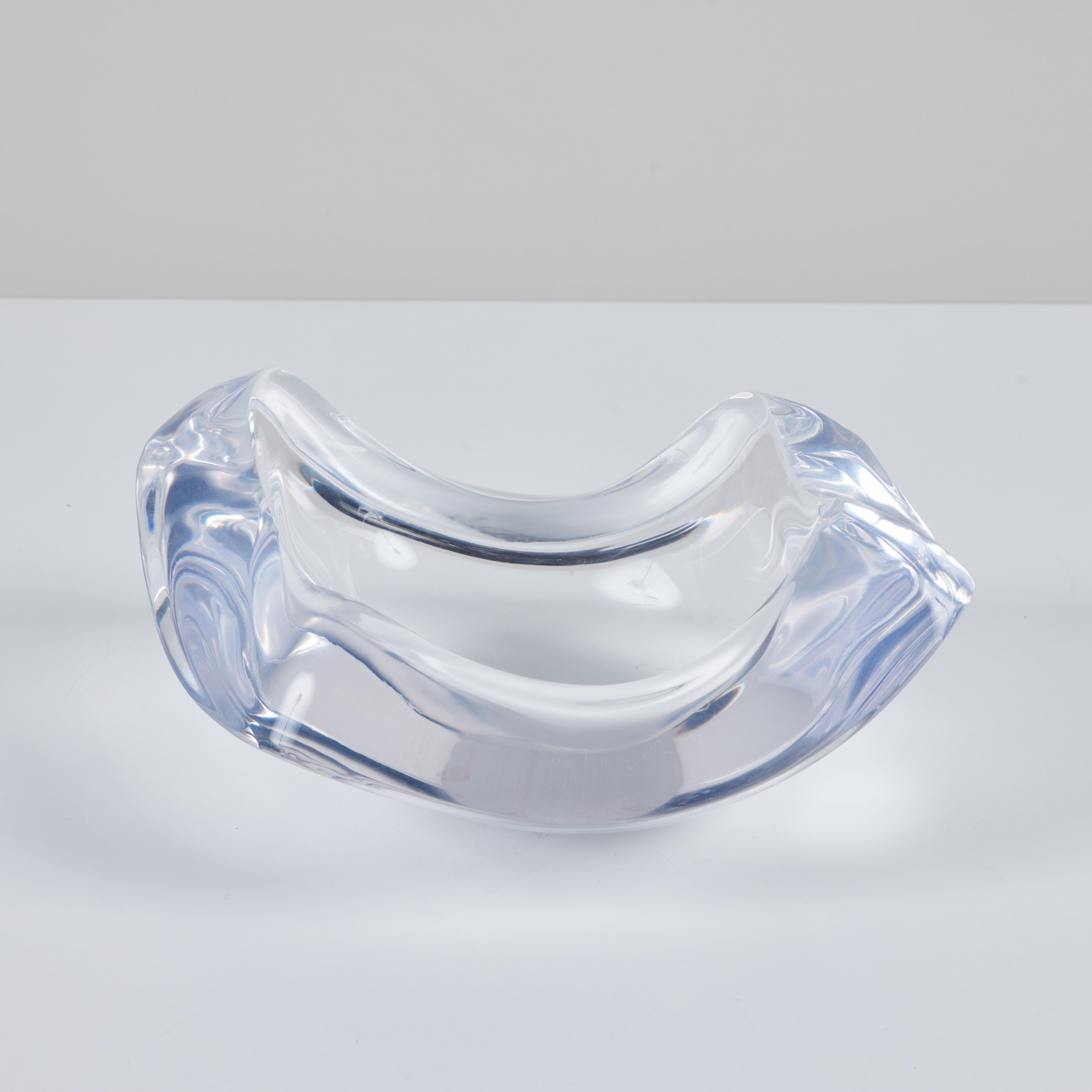Thick Edge Astrolite Lucite Bowl by Ritts Co. 1