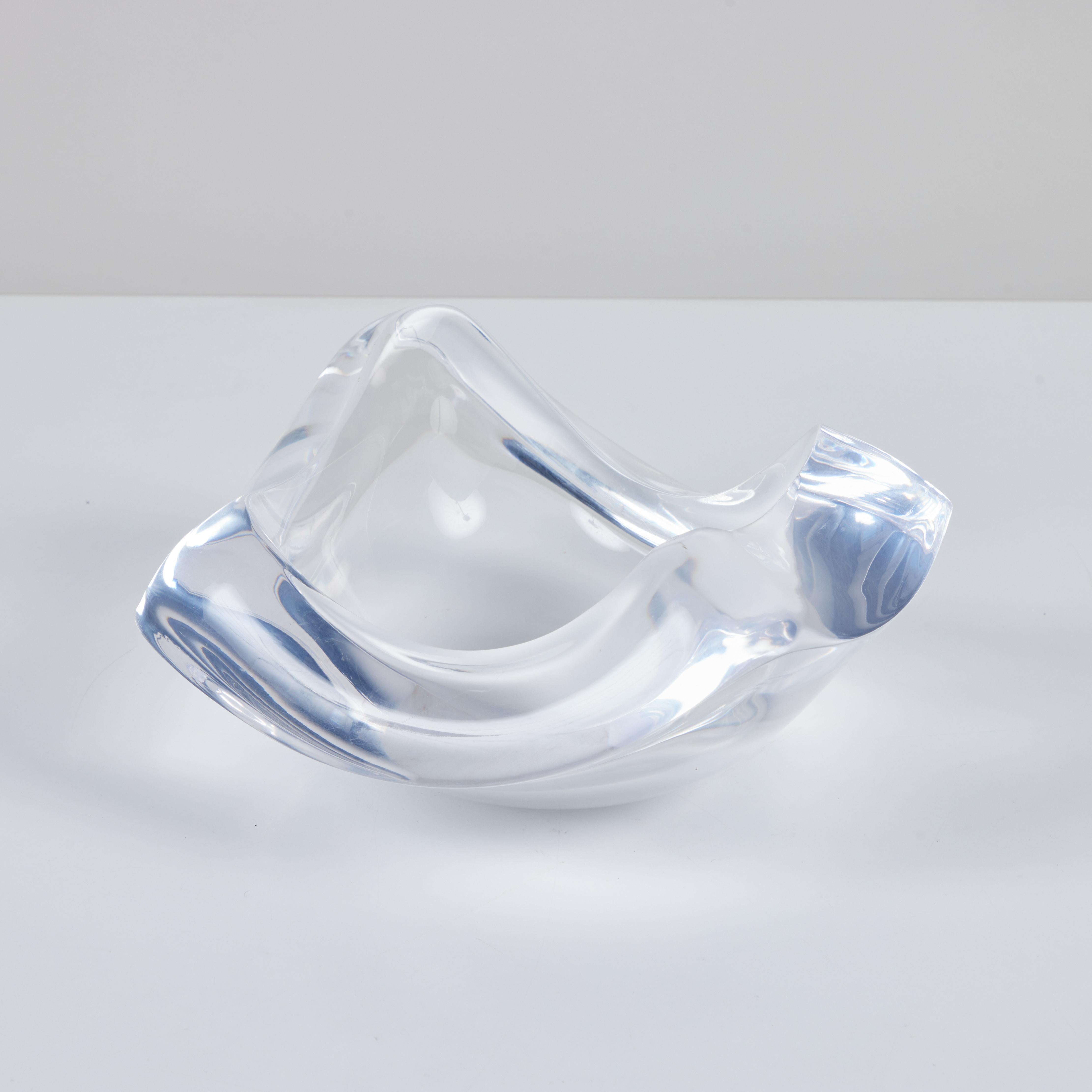 Thick Edge Astrolite Lucite Bowl by Ritts Co. 2
