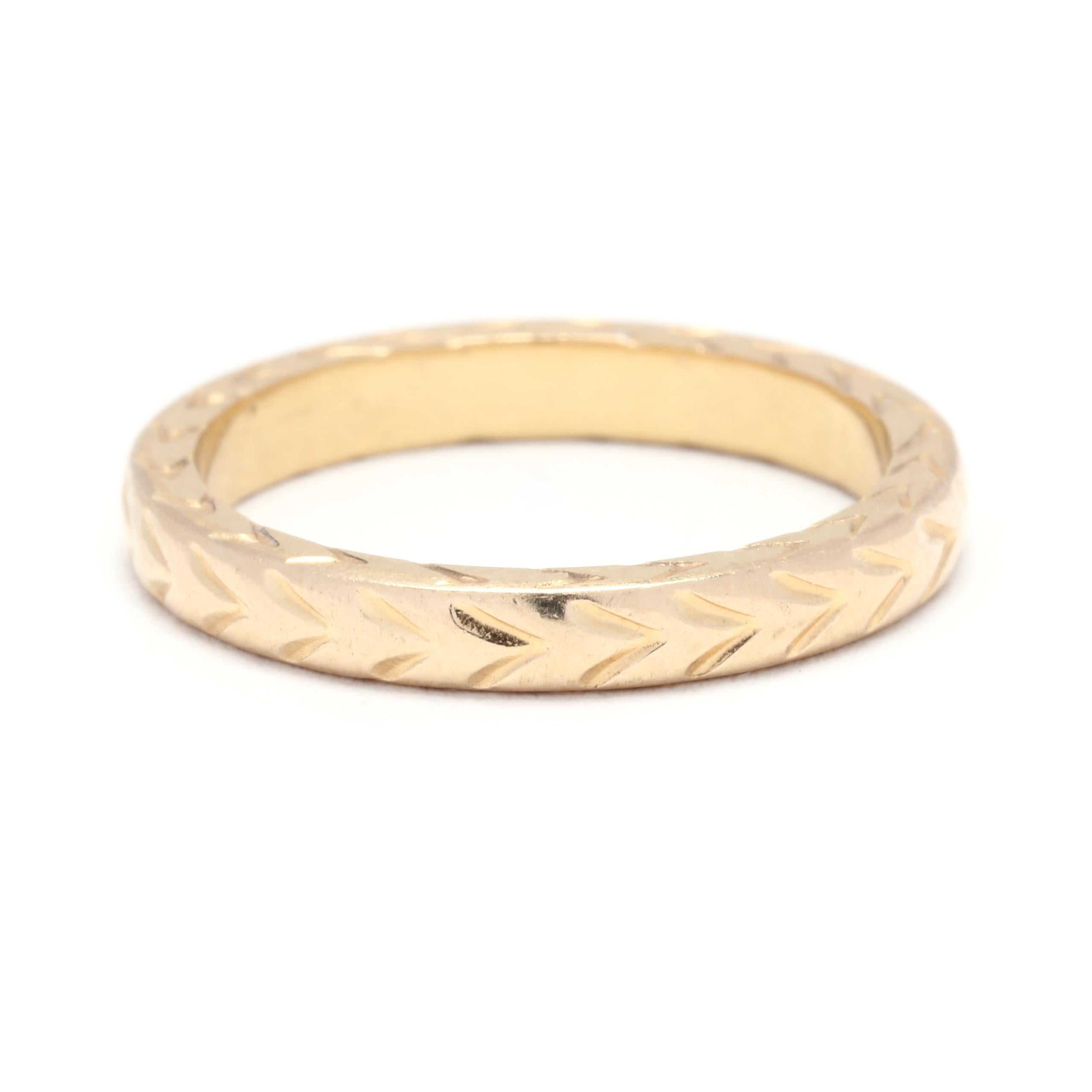 Thick Engraved Stackable Band, 14K Yellow Gold, Ring Size 5.75, Engraved Gold  In Good Condition In McLeansville, NC