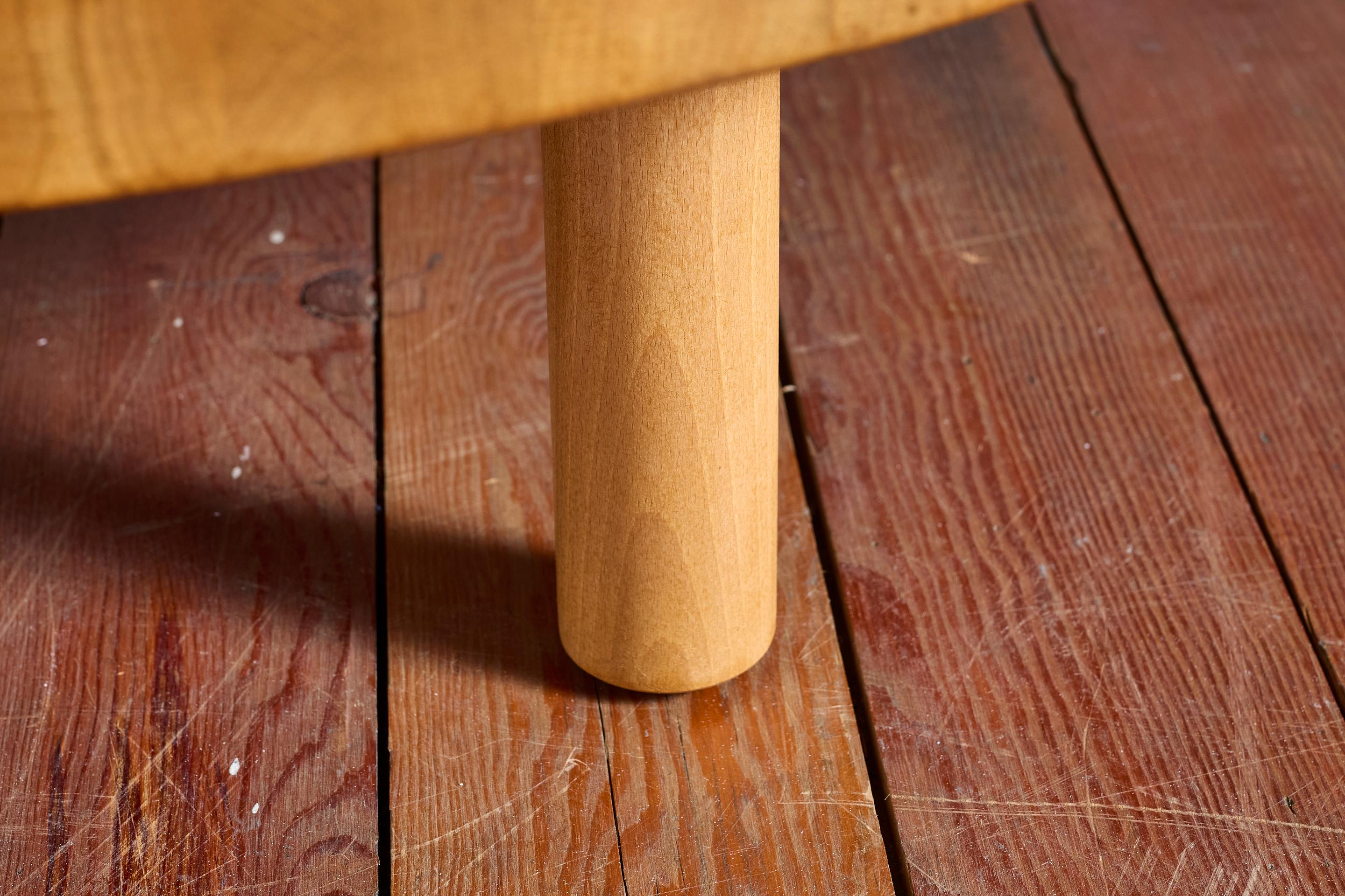 Dickes Französisch Oak Couchtisch im Angebot 13