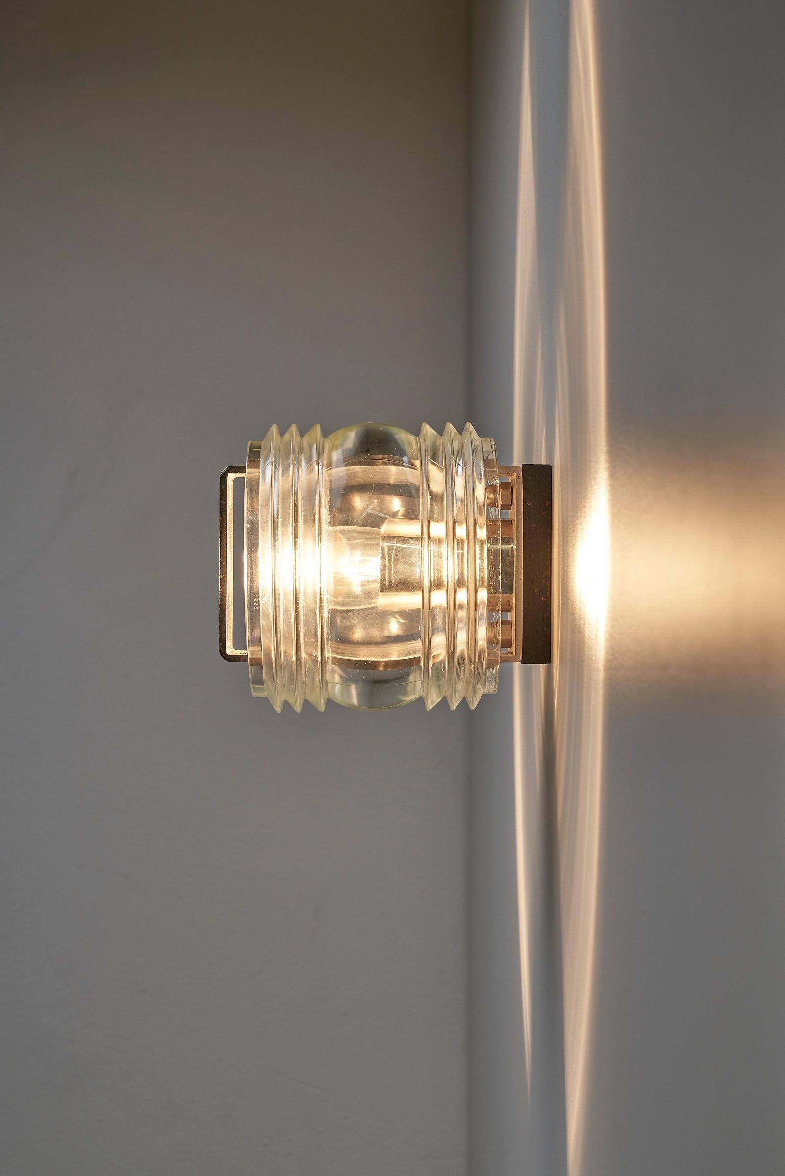 Thick Glass Diffuser Wall Lamp By Kontakt Werkstatten In Good Condition In Mortsel, BE