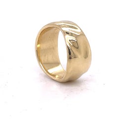 Thick Gold Band, Wave Texture Gold ring, 14K Yellow gold, unique wedding band