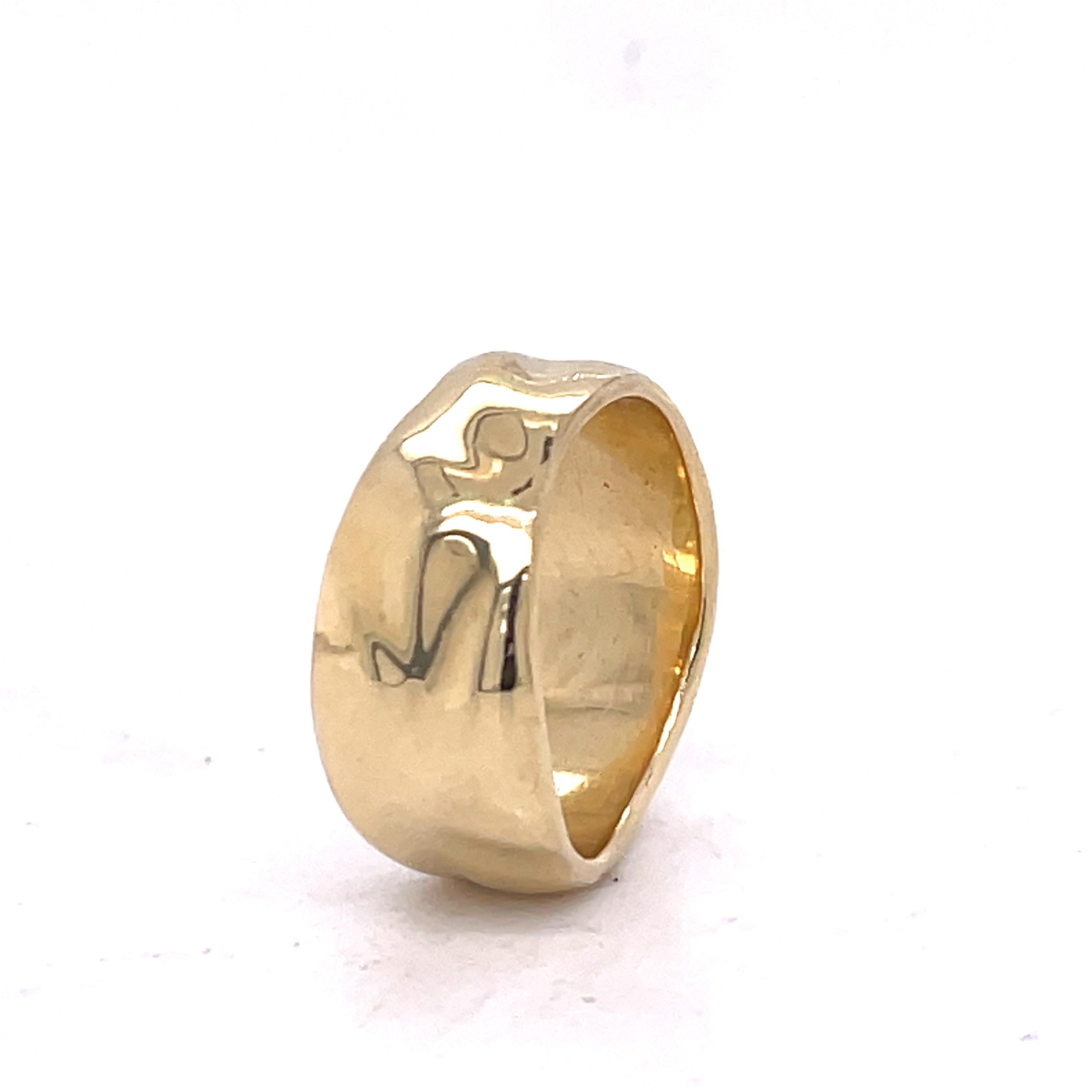 Thick Gold Band, Wave Texture Gold ring, 14K Yellow gold, unique wedding band For Sale 1