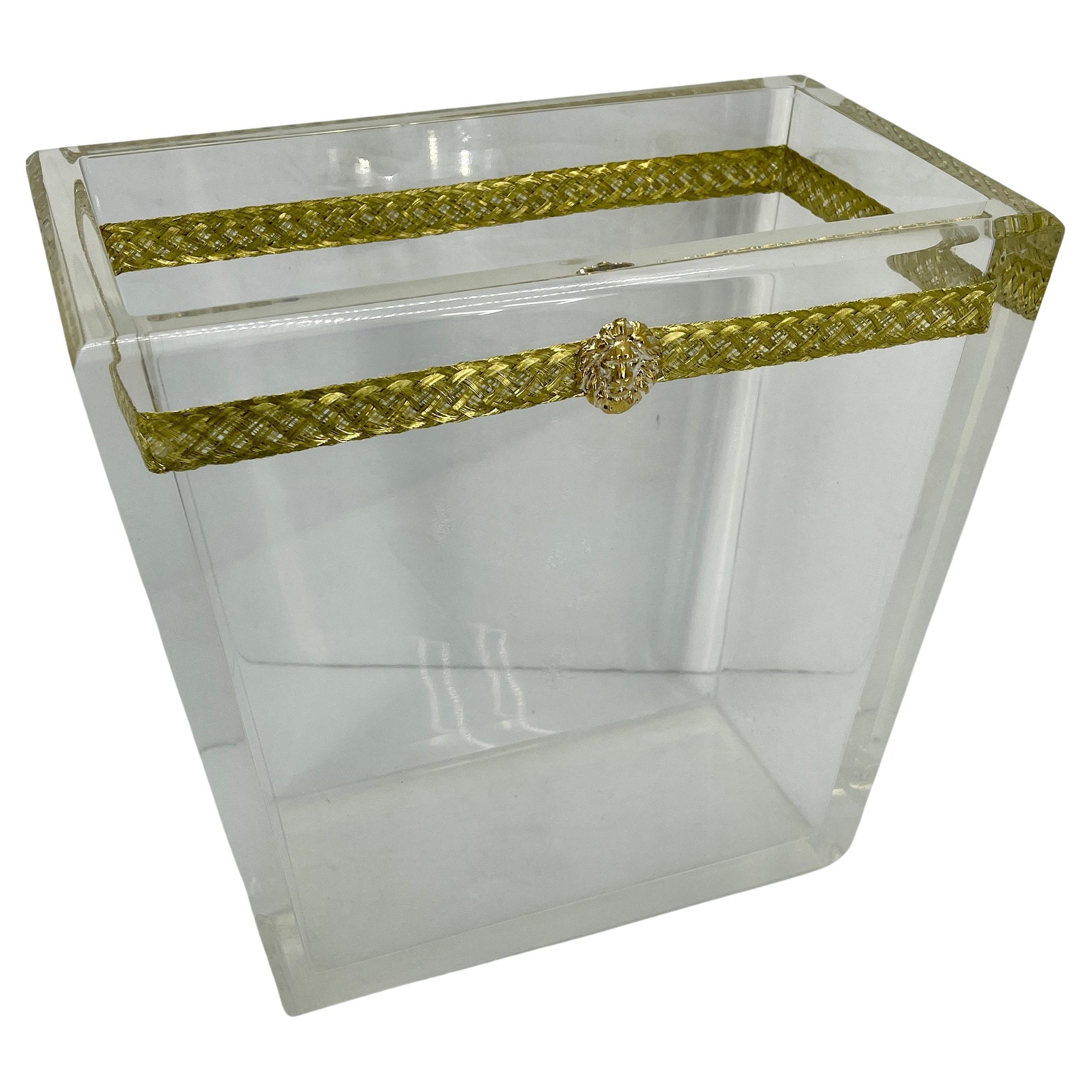 Thick Lucite Italian Magazine Rack with Lion Head and Gilt Metal Thread, Italy In Good Condition For Sale In Haddonfield, NJ