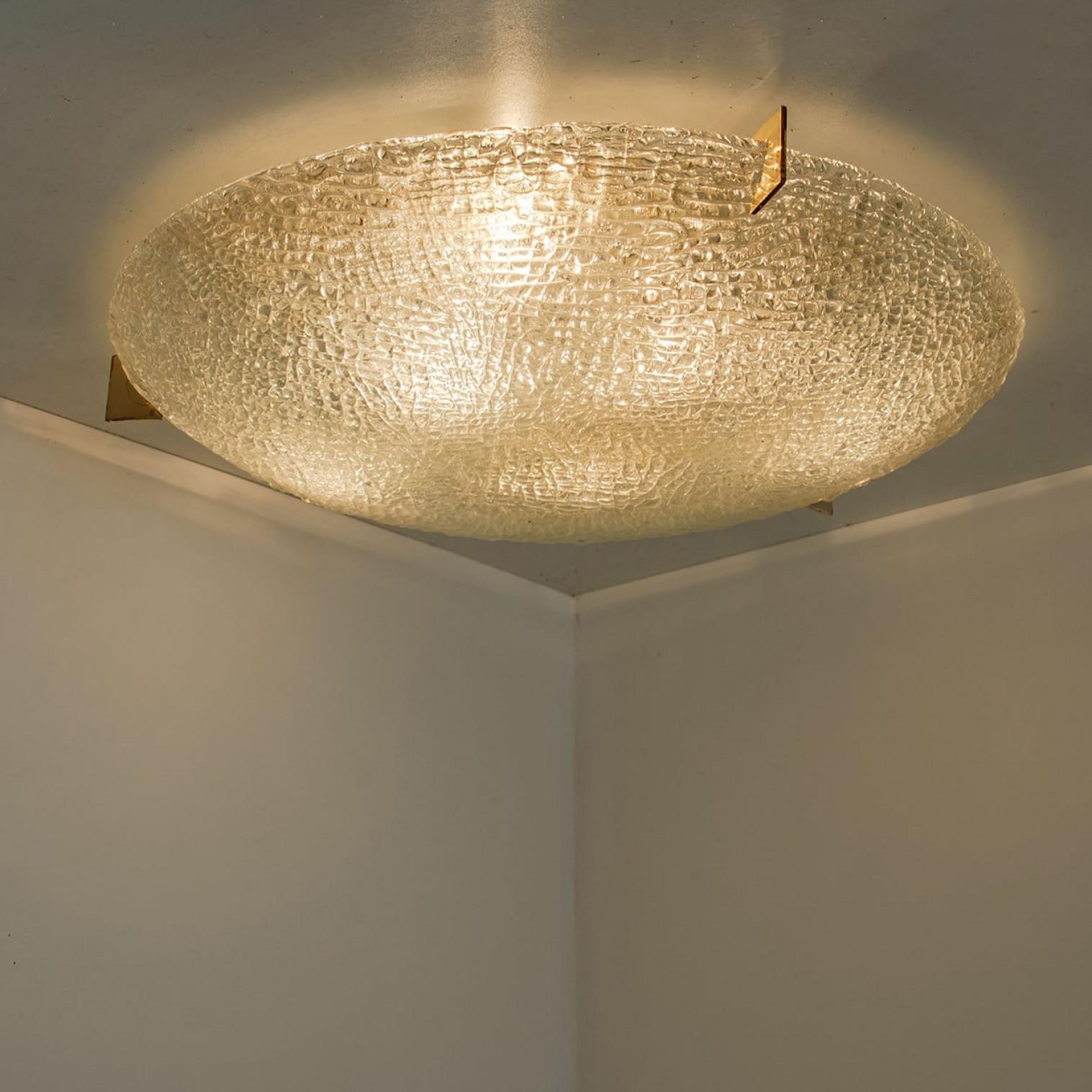 Thick Massive Handmade Glass Brass Flush Mount by Hillebrand, 1965 mediados del siglo XX en venta