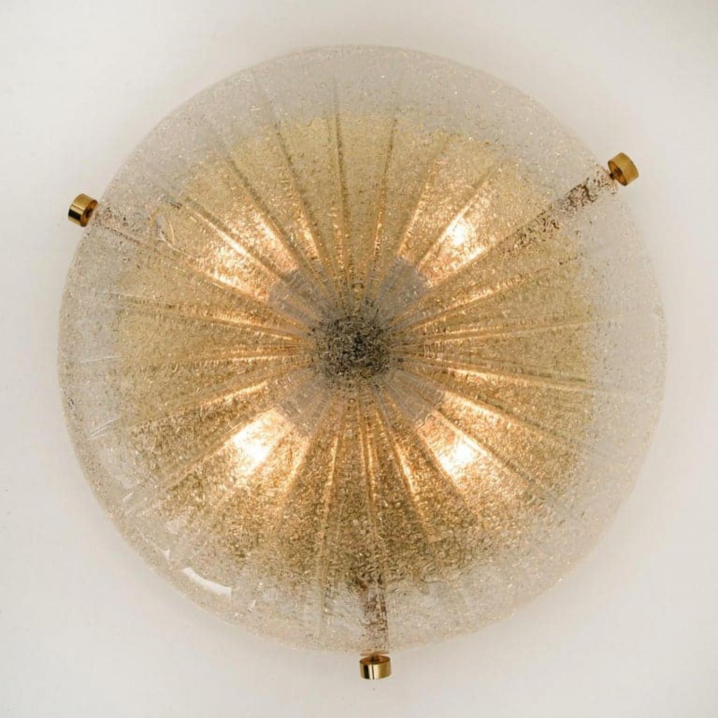Lámpara empotrada o de pared de latón y cristal, 1960 en venta 6
