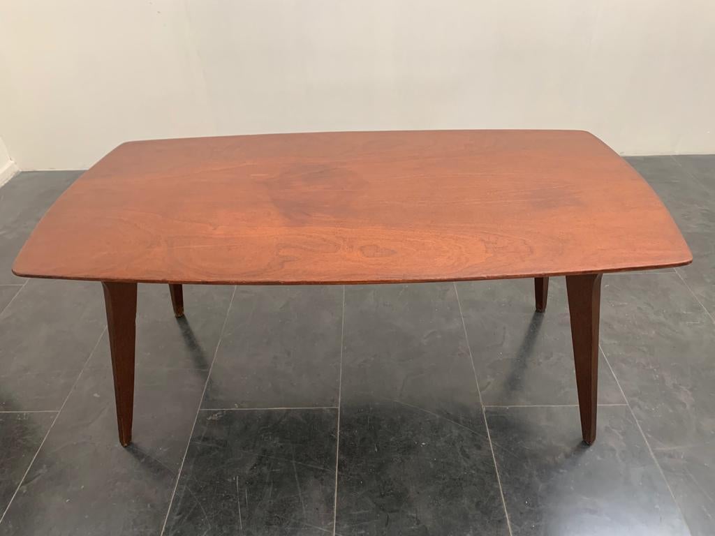 Mid-Century Modern Table épaisse italienne en teck du milieu du siècle dernier en vente