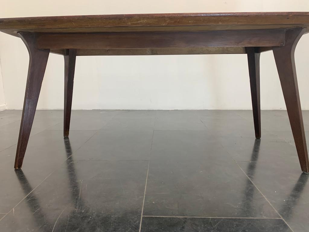 Table épaisse italienne en teck du milieu du siècle dernier Bon état - En vente à Montelabbate, PU
