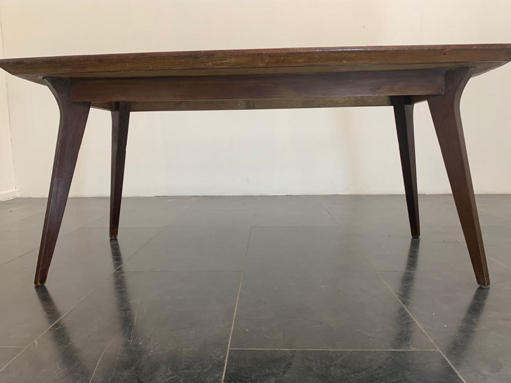 Milieu du XXe siècle Table épaisse italienne en teck du milieu du siècle dernier en vente