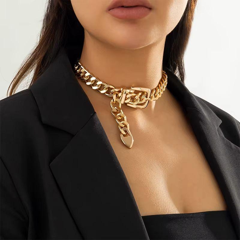 Modernist Thick Open Link Chain Belt Buckle Clavicle Gold Tone Vintage Choker Necklace For Sale