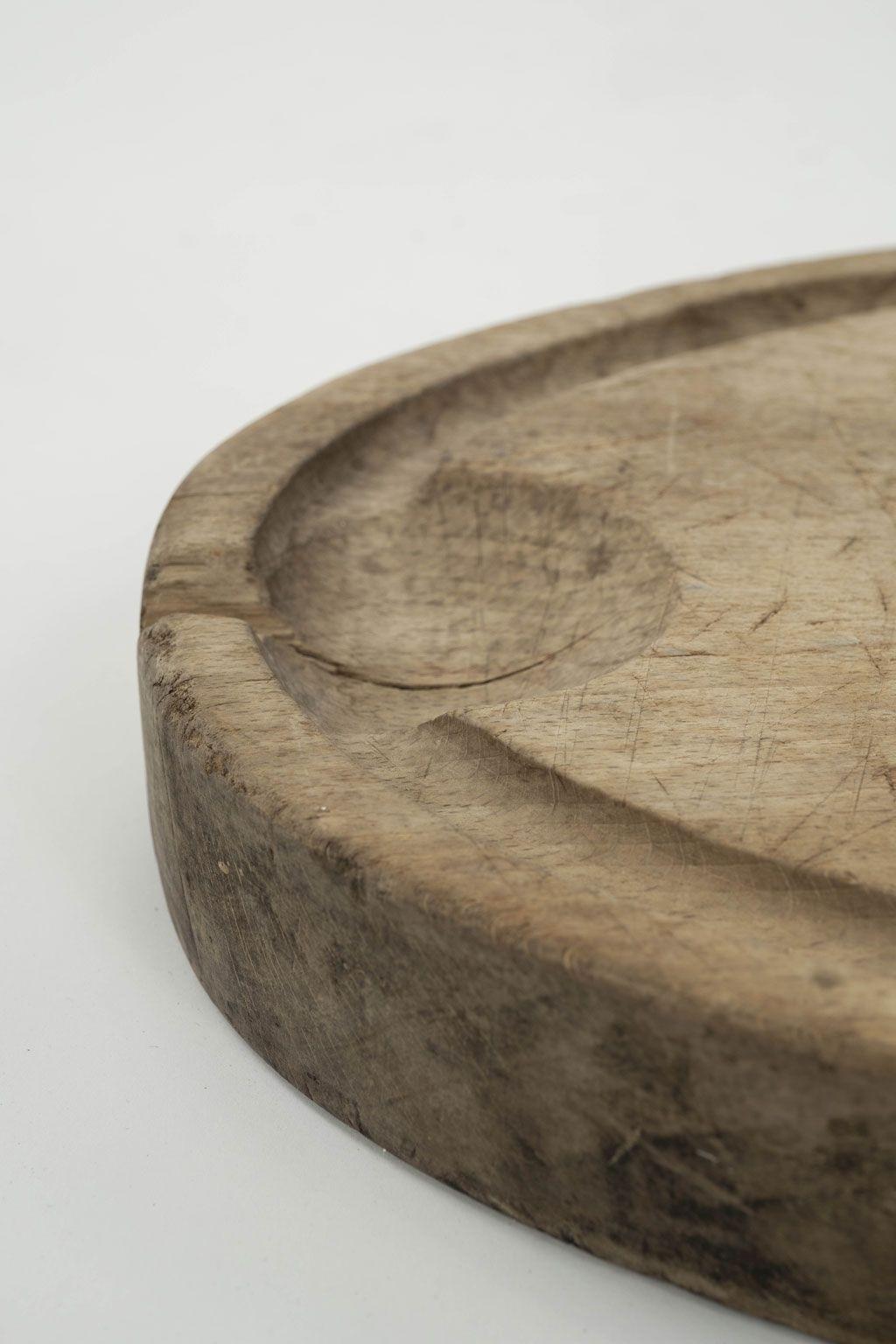 Thick Oval-Shaped Cutting Board 2